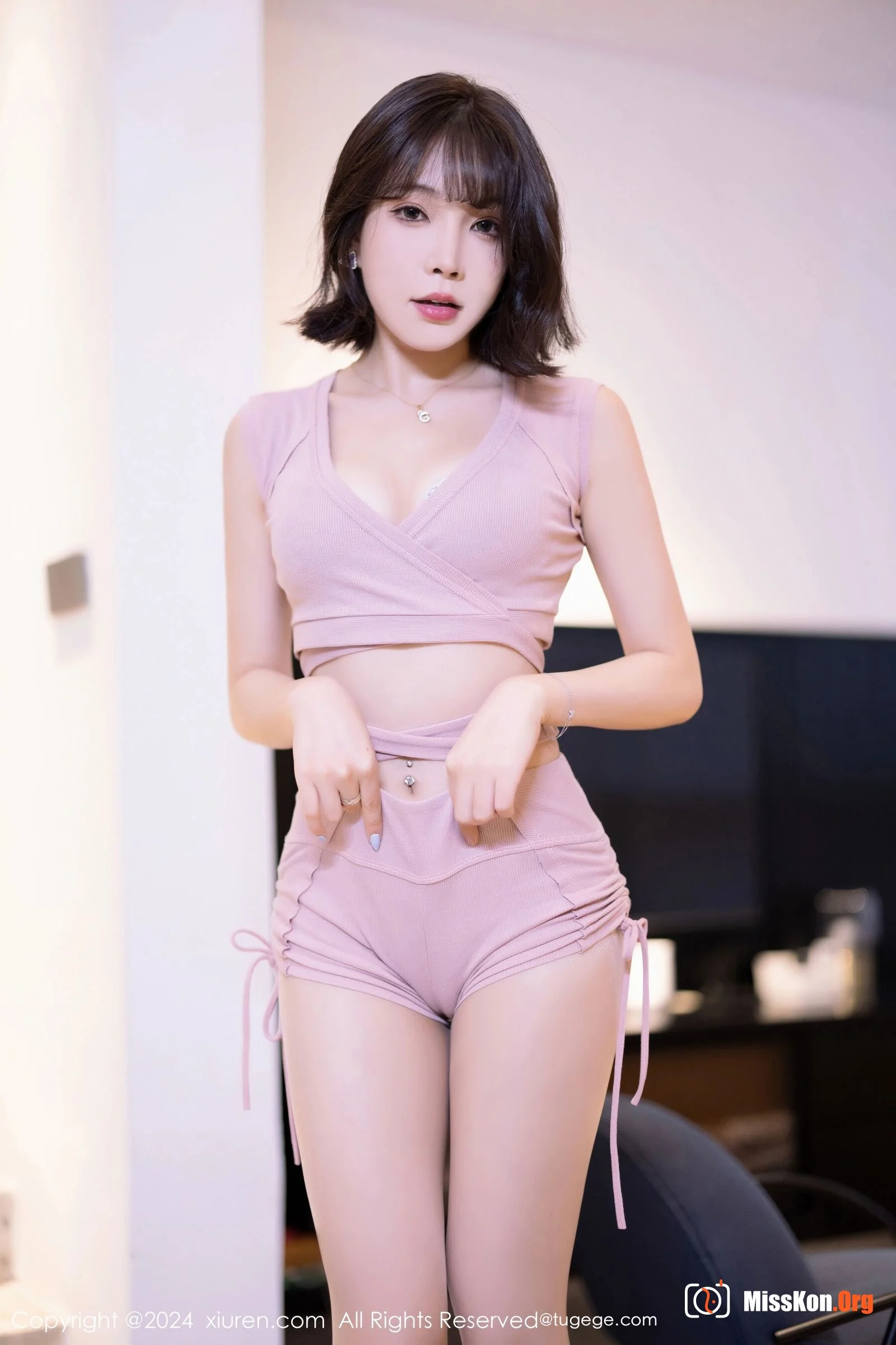 Xu Lizhi Booty - Photo 5