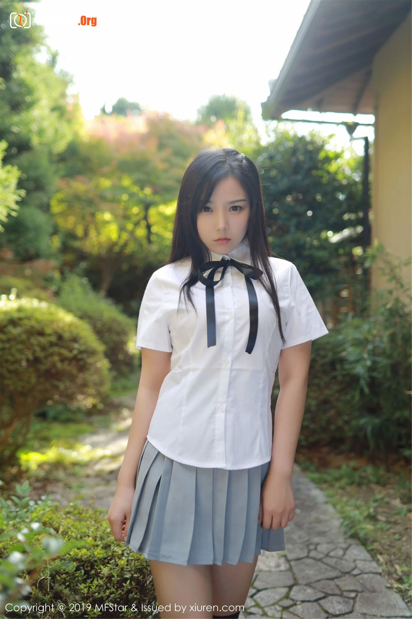 Xu Wei Wei - Photo 2