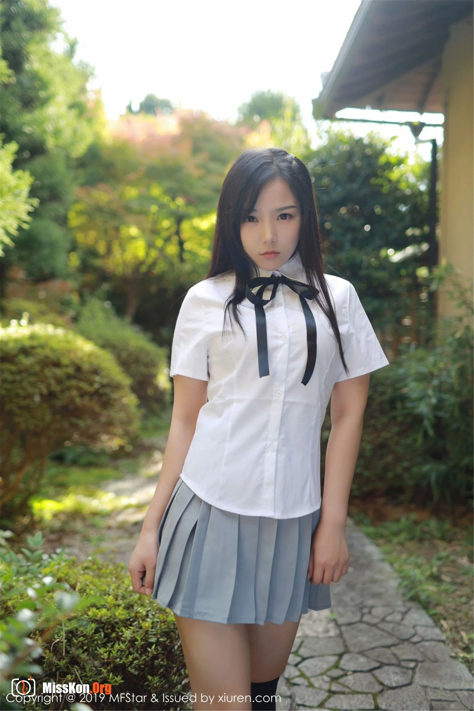 Xu Wei Wei - Photo 3
