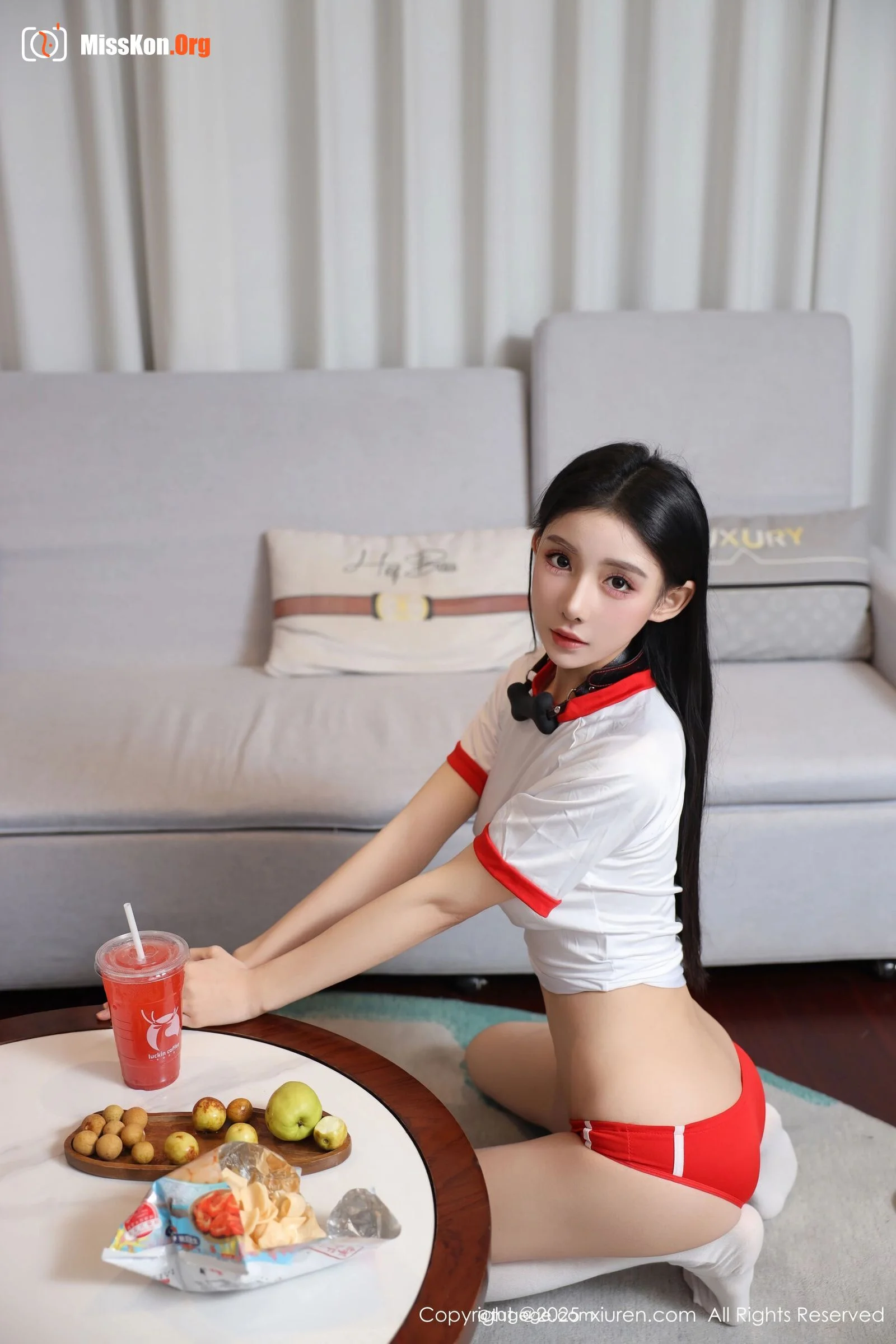 Xu Weiwei - Photo 37