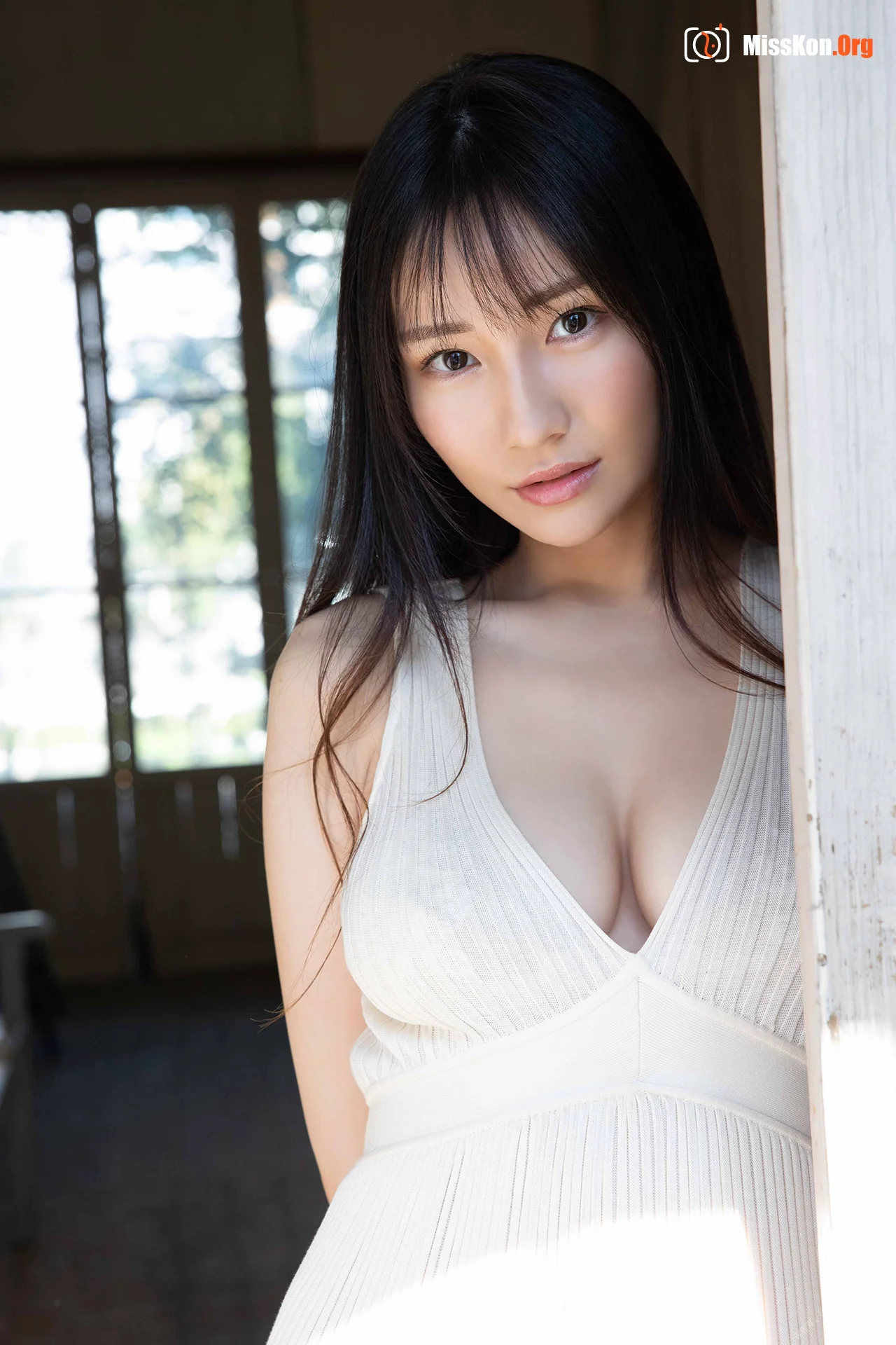 Yamate Riya: Natural I-cup born in Fukuoka - Photo 2