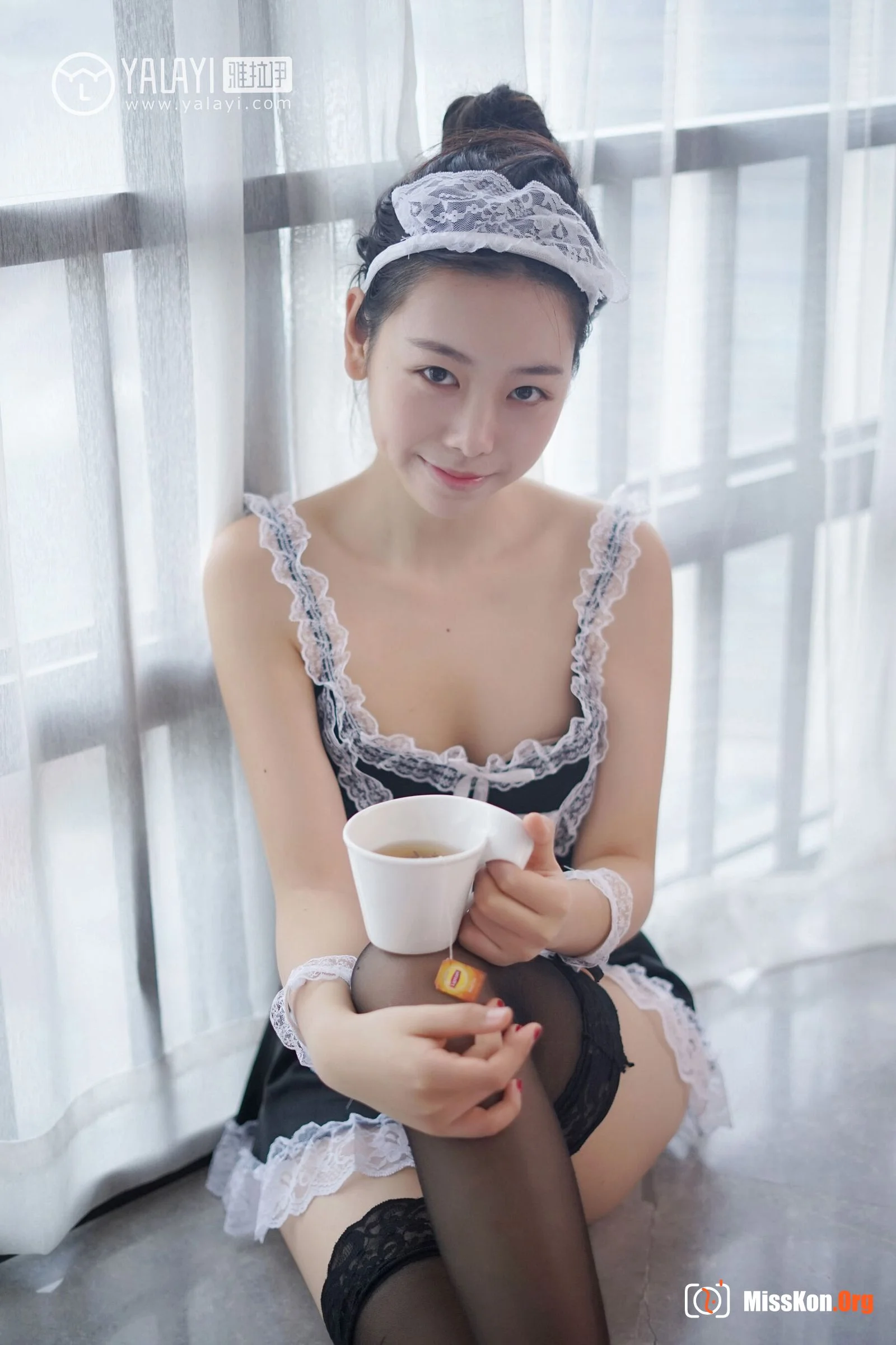 Yan Bingbing: Maid - Photo 12