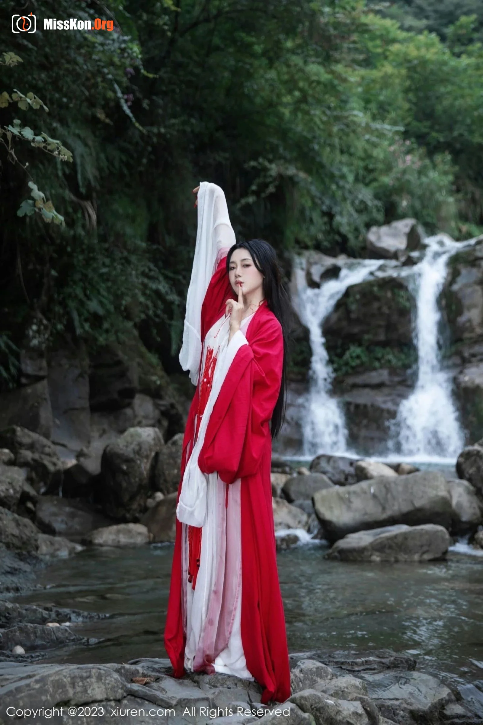 Yan Liya - Photo 11