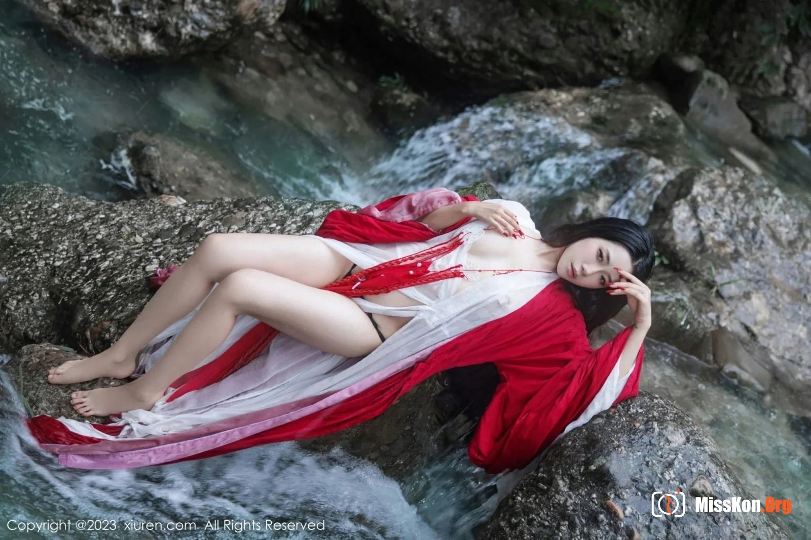 Yan Liya - Photo 18