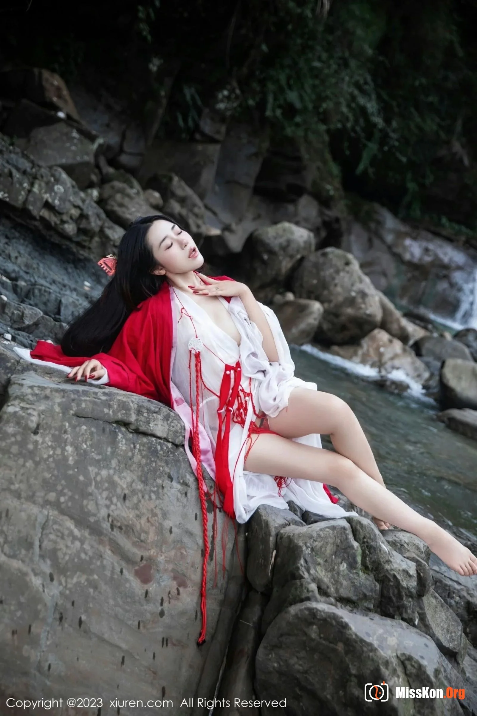 Yan Liya - Photo 28