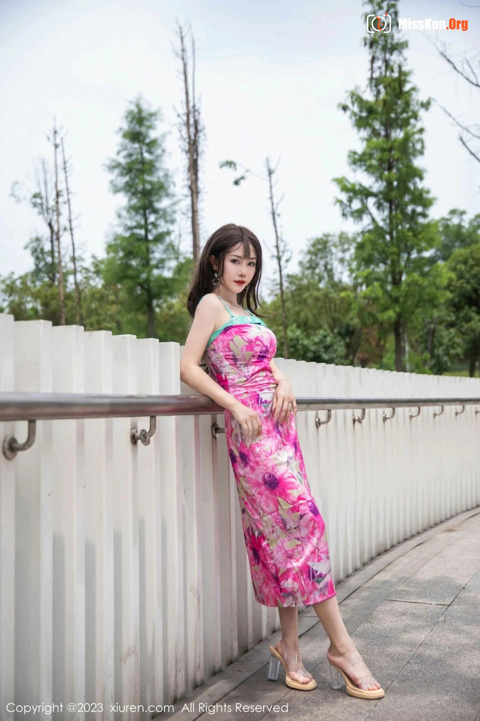 Yan Liya - Photo 13