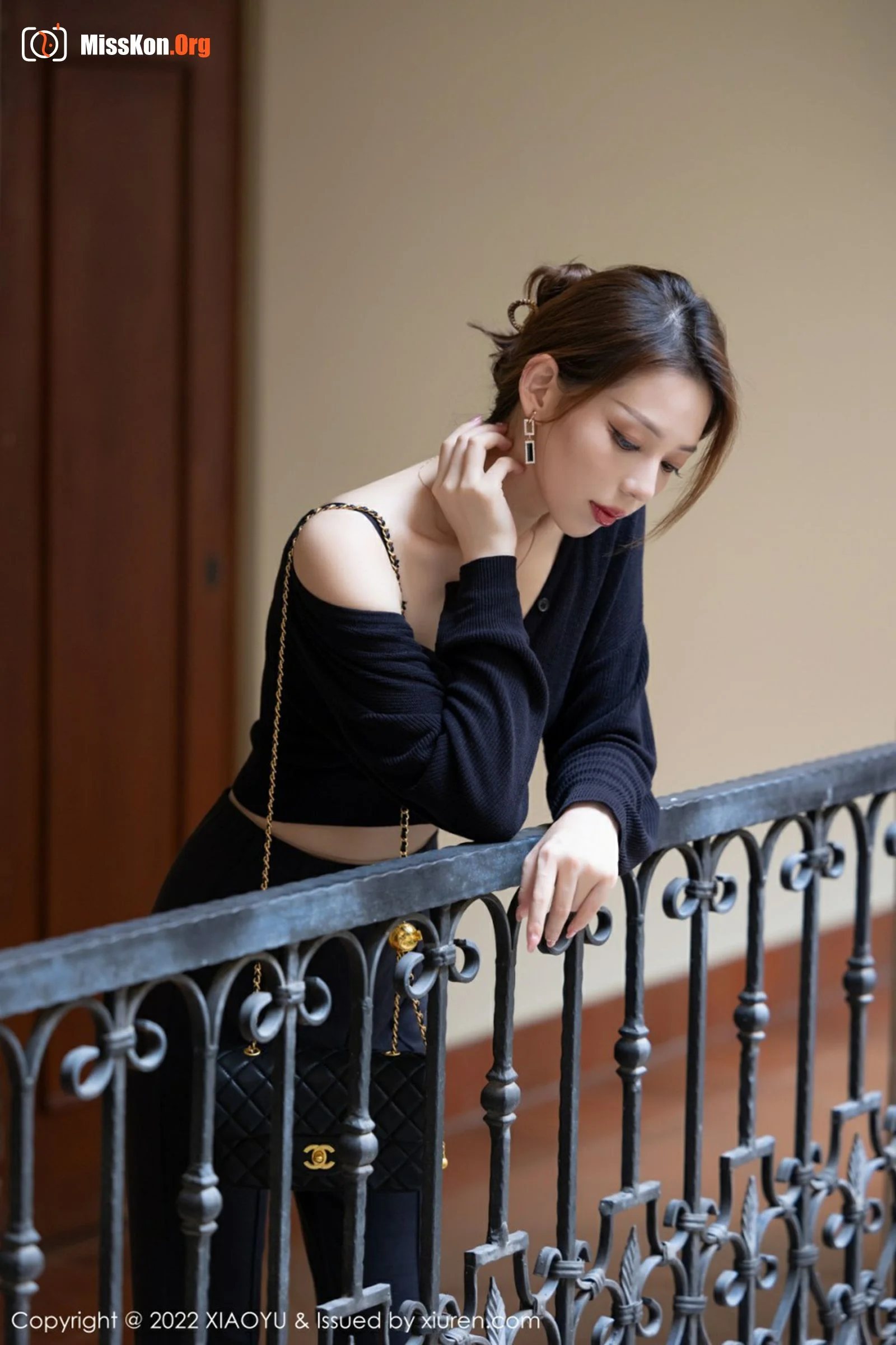 Yan Mo - Photo 2