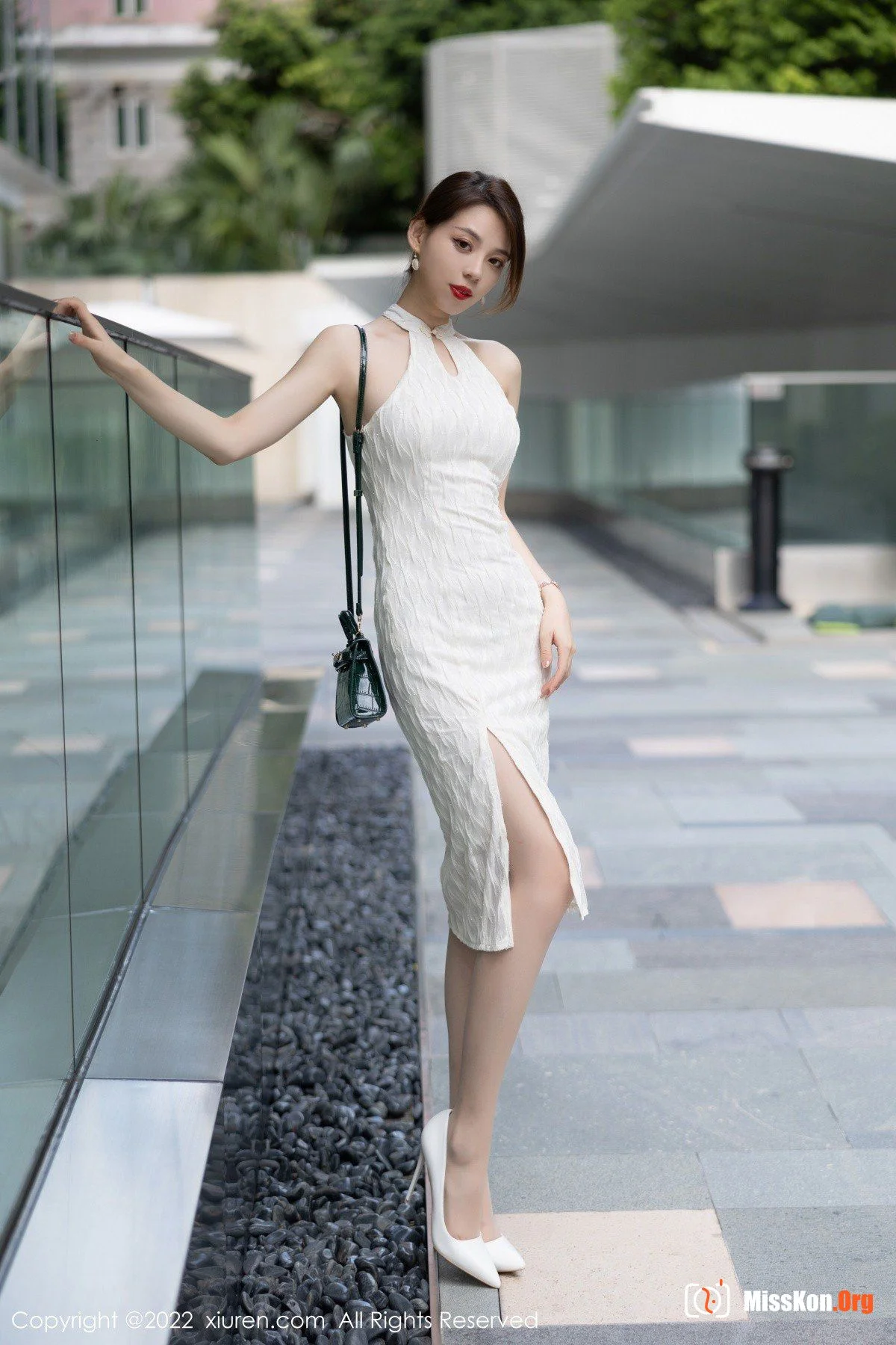 Yan Mo - Photo 4