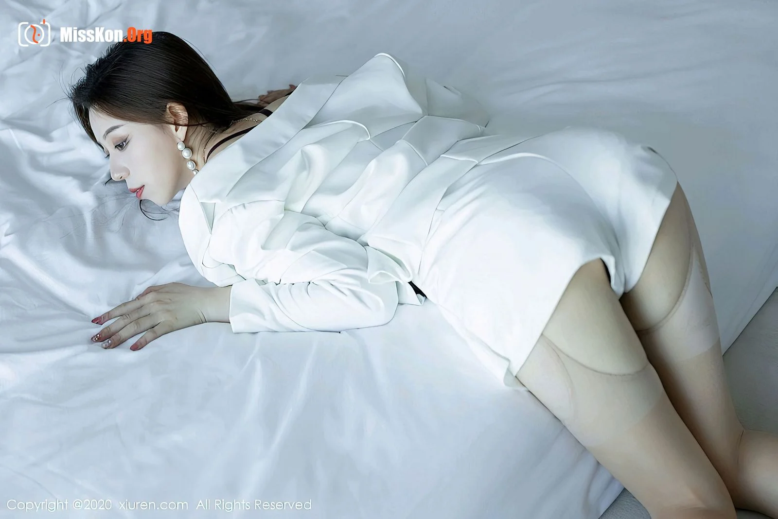 Yan Mo - Photo 23