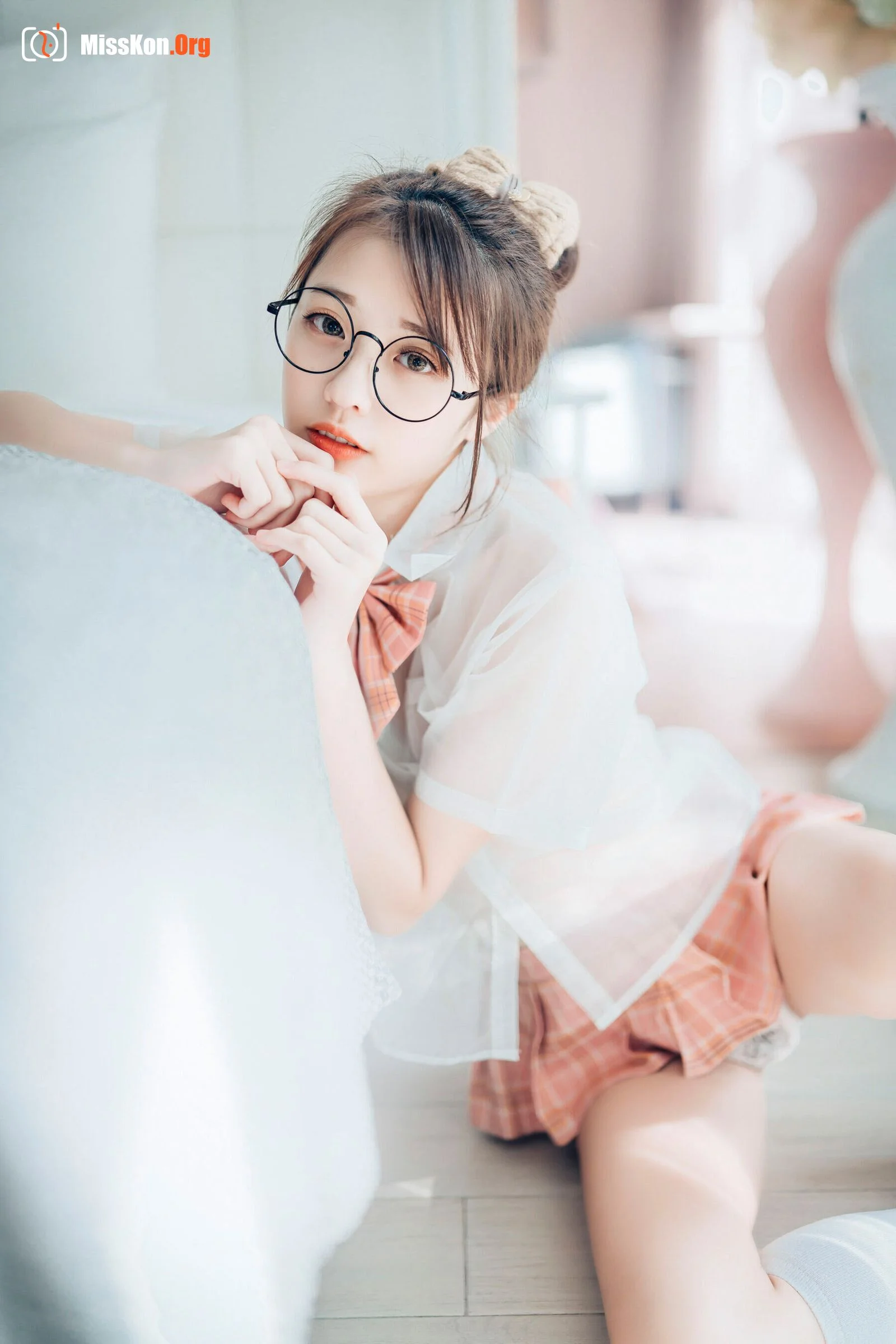 Yan Yan: Angel - Girl in trasmart uniform with glasses - Photo 16