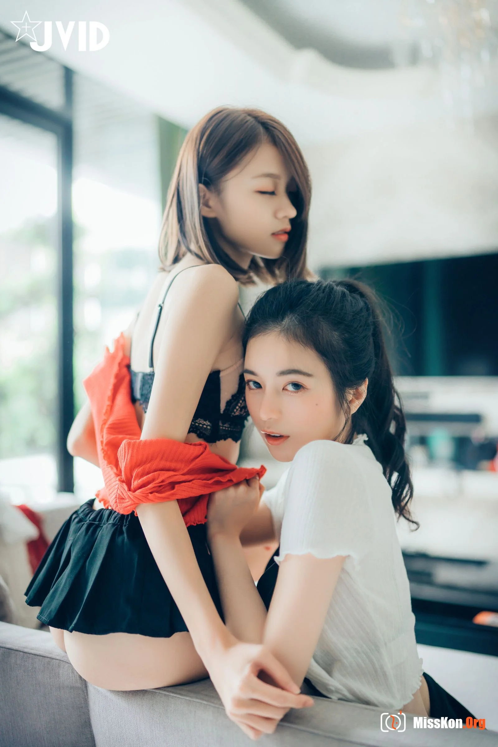 Yan Yan & Chen Chen: Sister Development - Photo 2