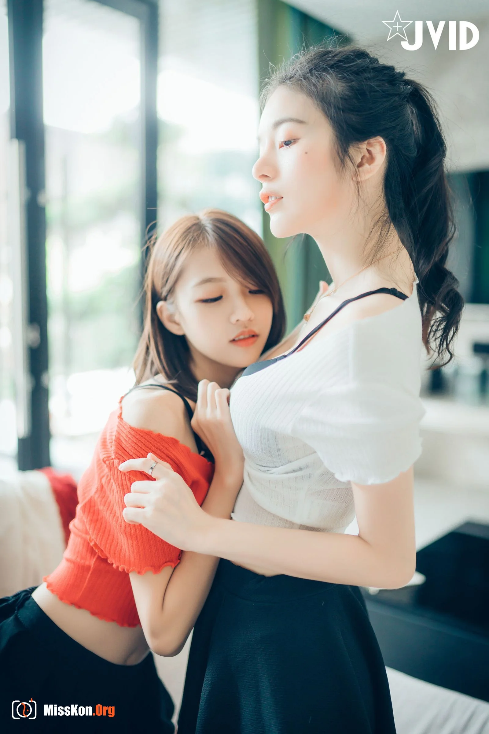 Yan Yan & Chen Chen: Sister Development - Photo 25