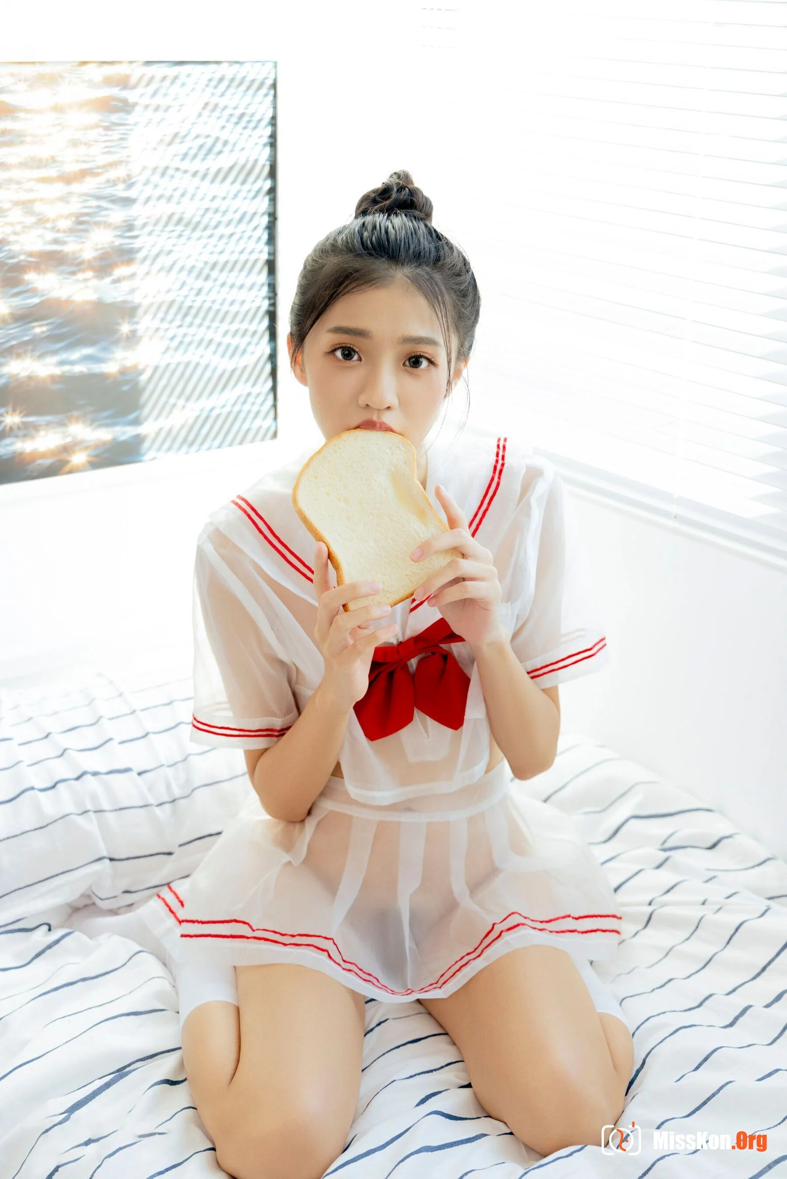 Yan Yan: E-sports girl - Photo 20