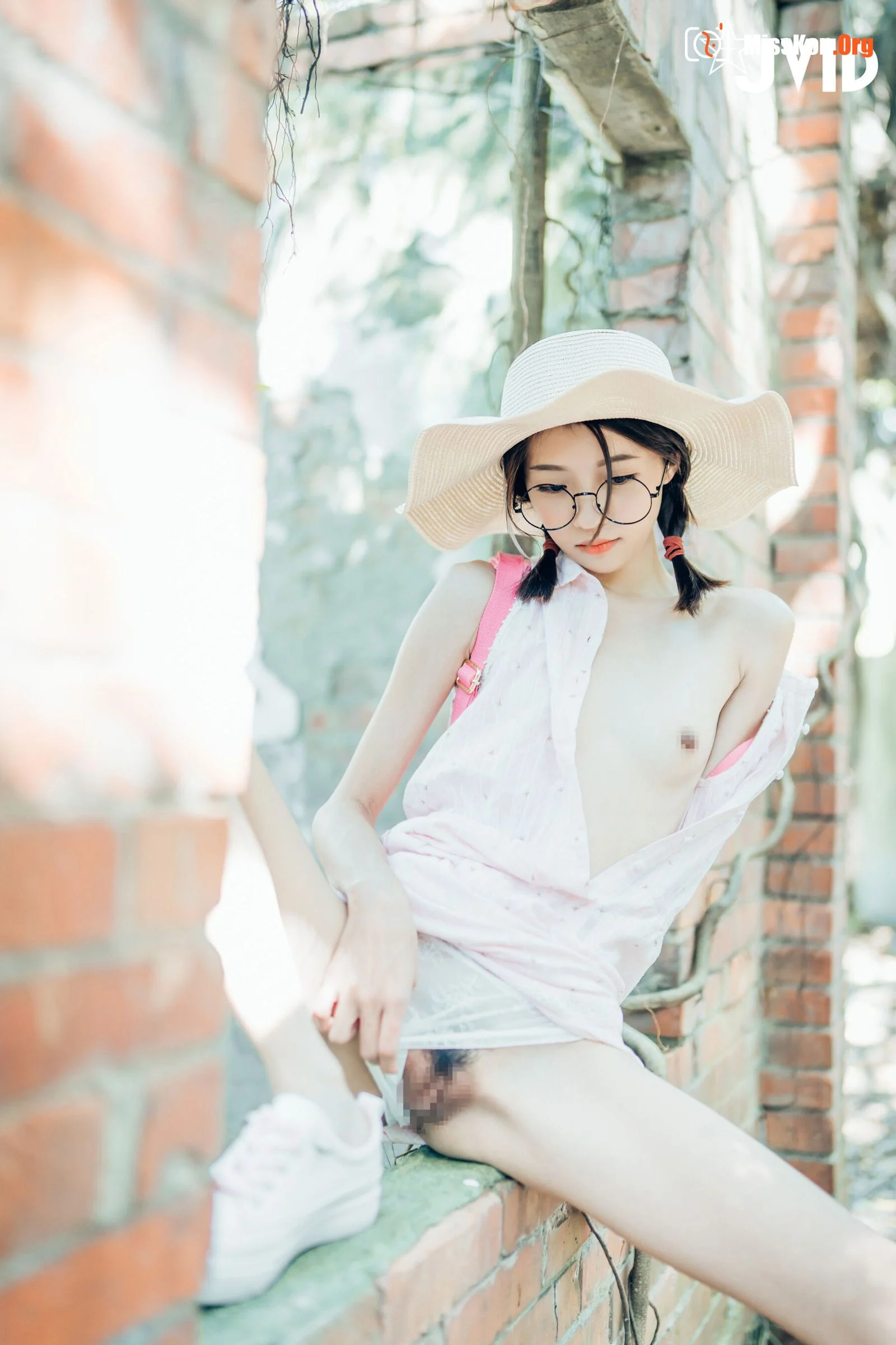 Yan Yan: Little girl catching sperm - Photo 13
