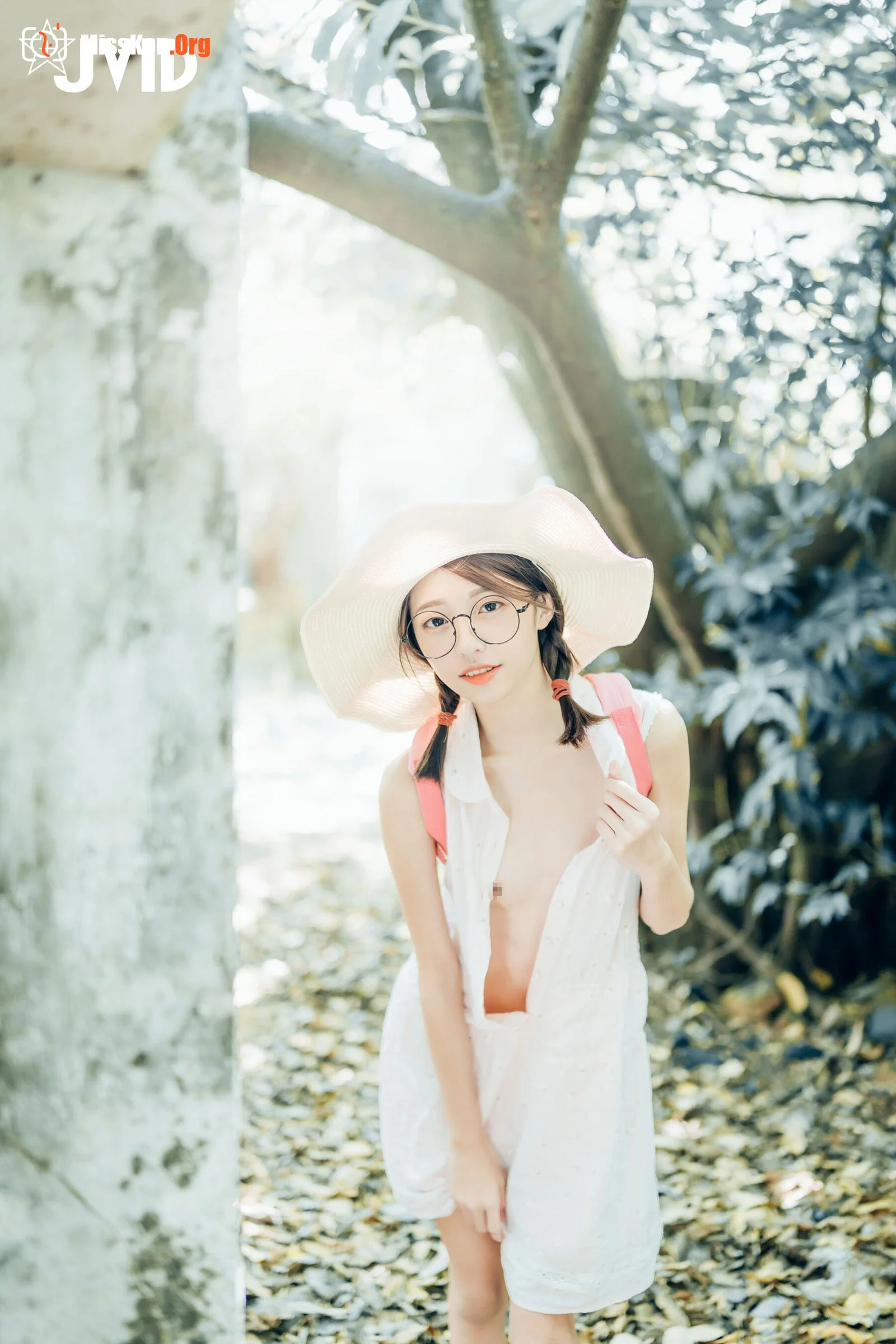 Yan Yan: Little girl catching sperm - Photo 9