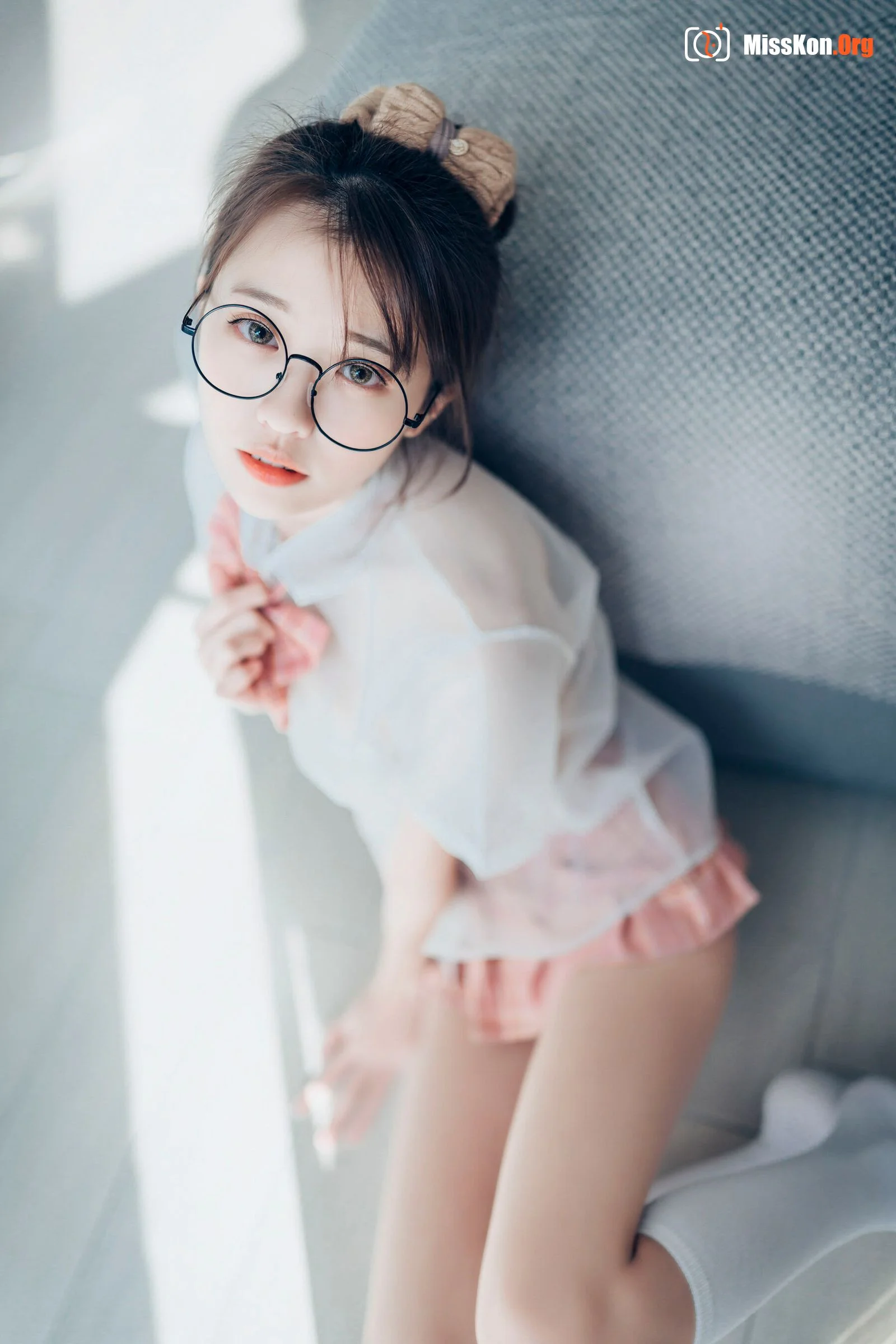 Yan Yan: Single M - Photo 10