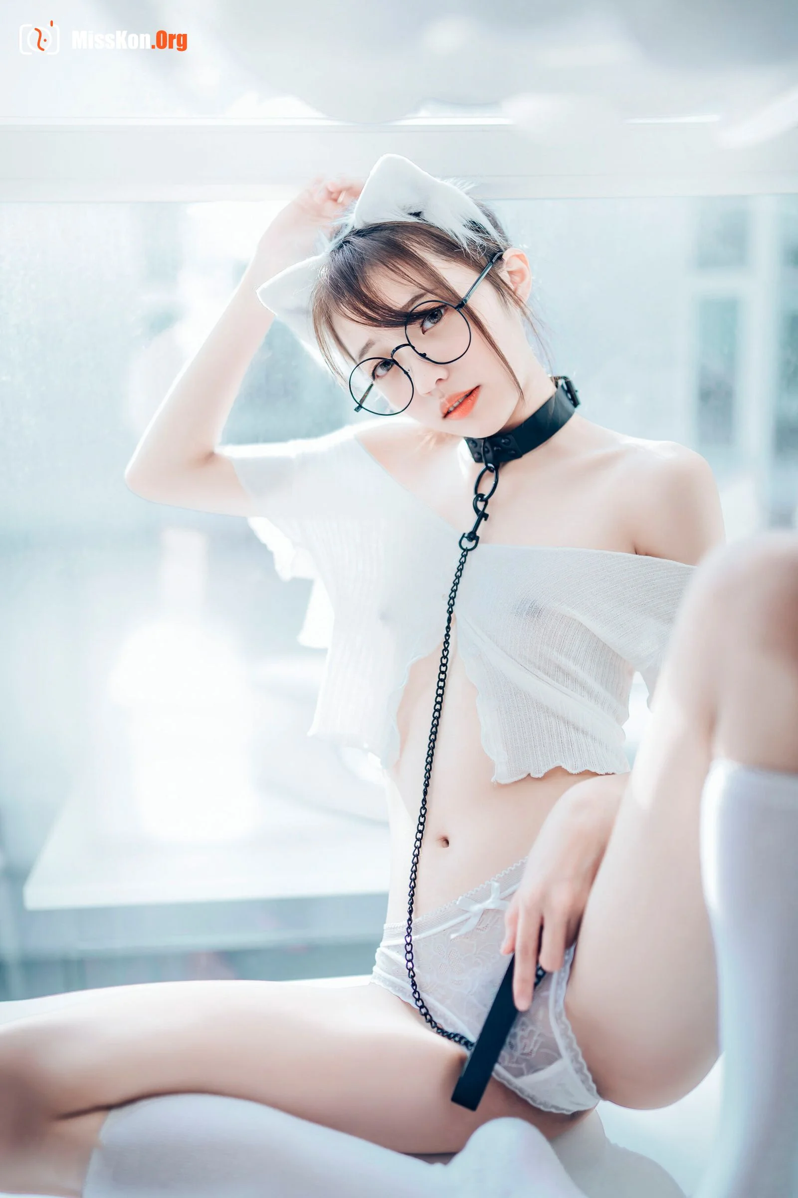 Yan Yan: Single M - Photo 102