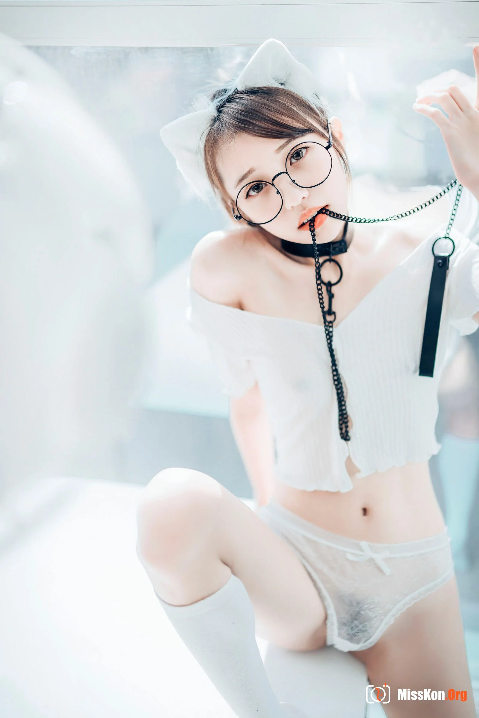 Yan Yan: Single M - Photo 91