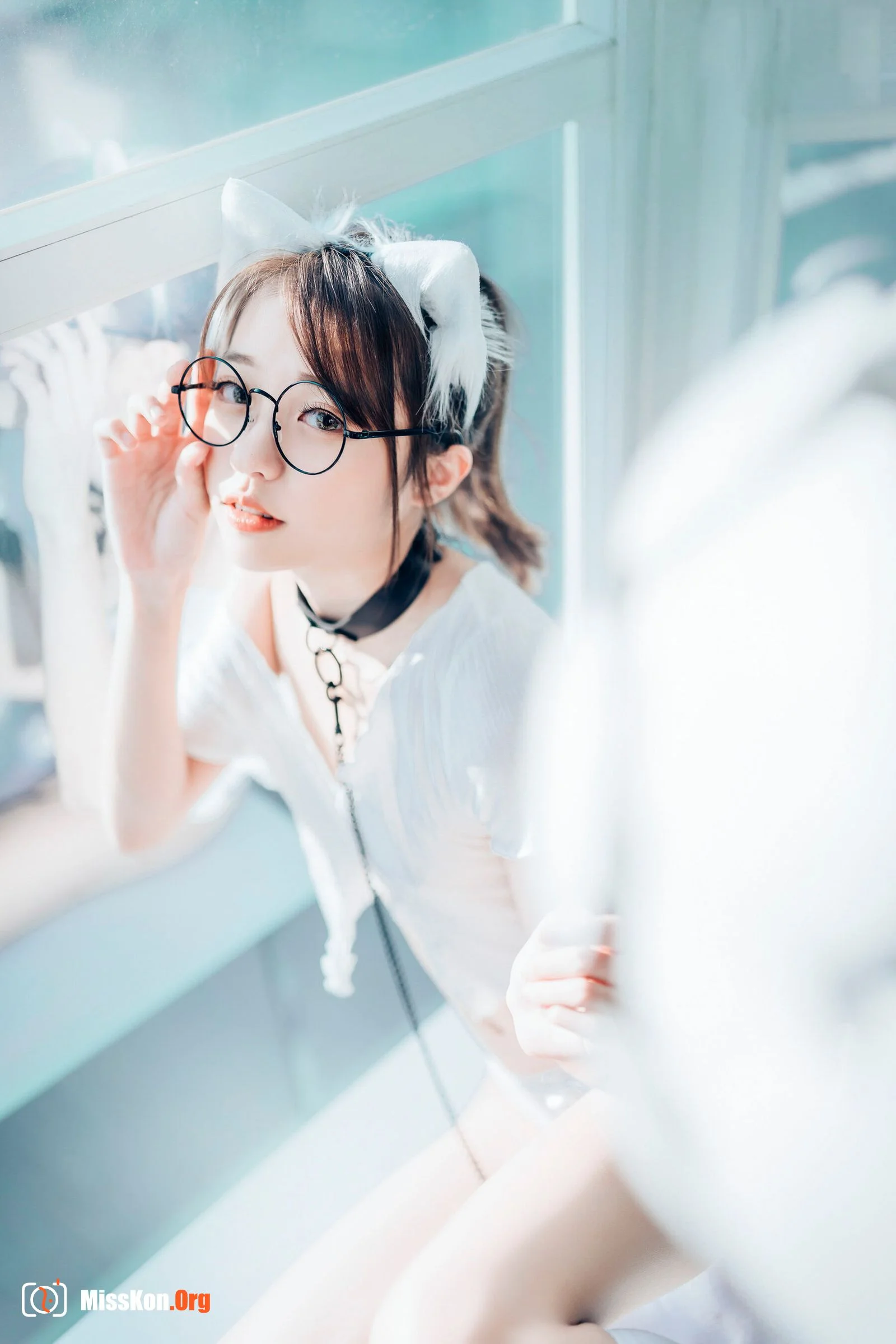 Yan Yan: Single M - Photo 97