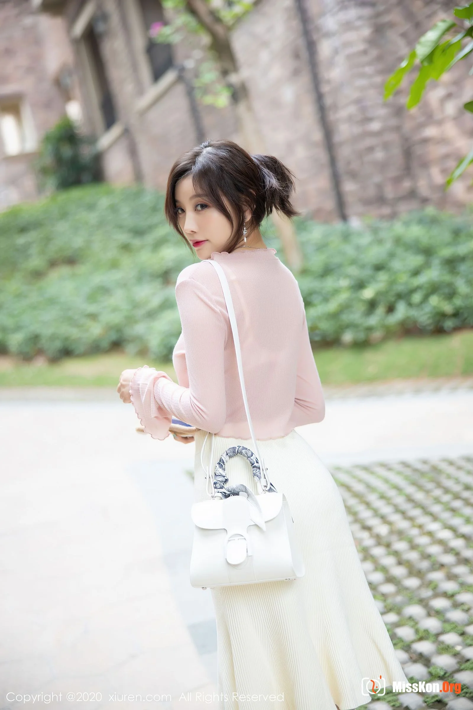 Yang Chenchen - Photo 2