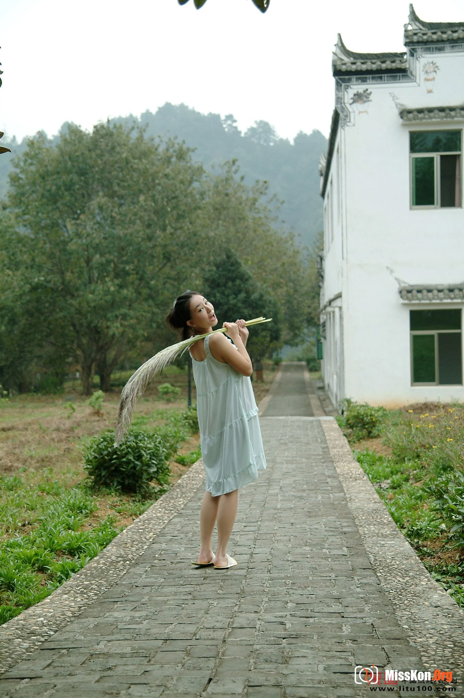 Yang Fang (2007-10-13) - Photo 12