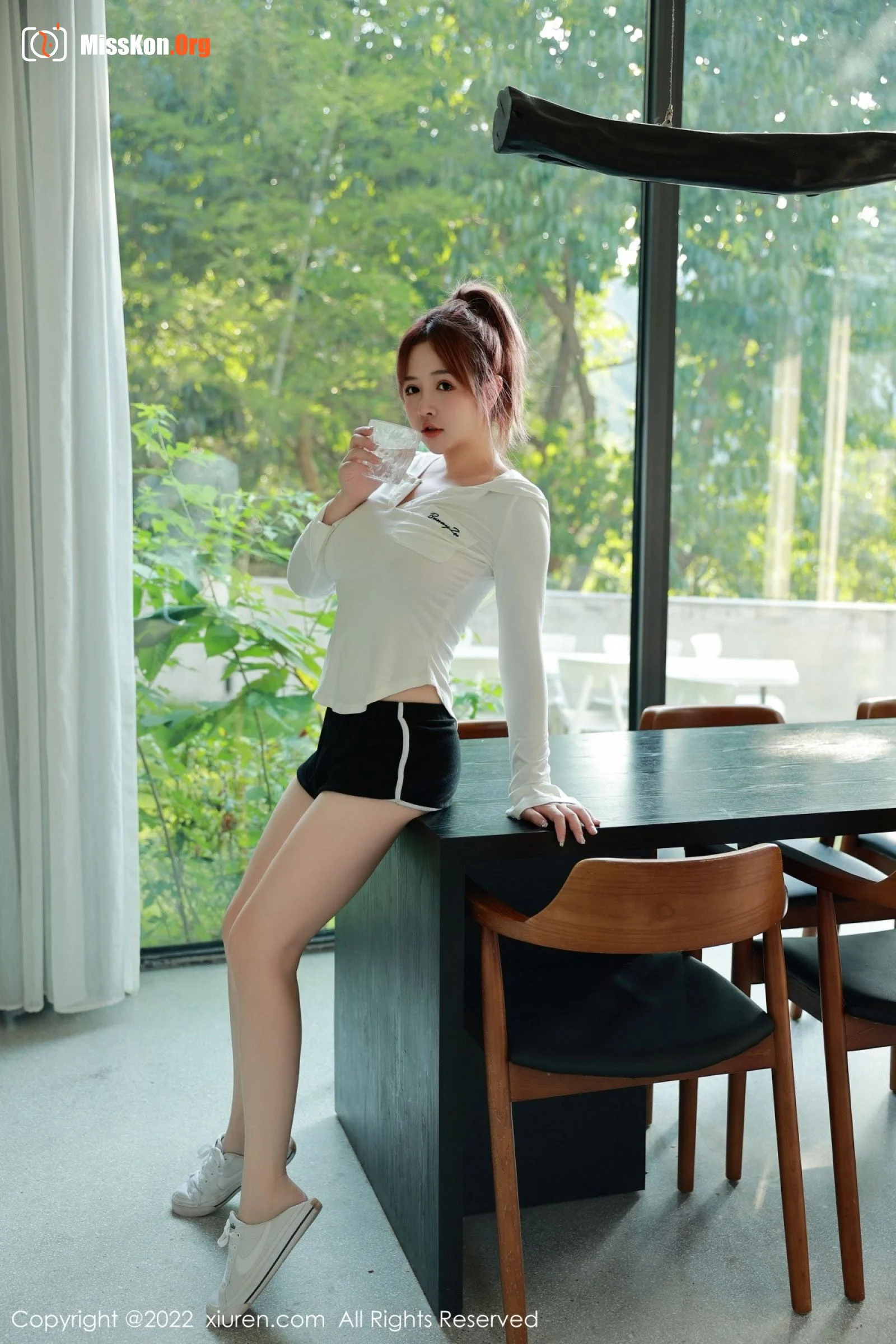 Yang Leduo - Photo 31