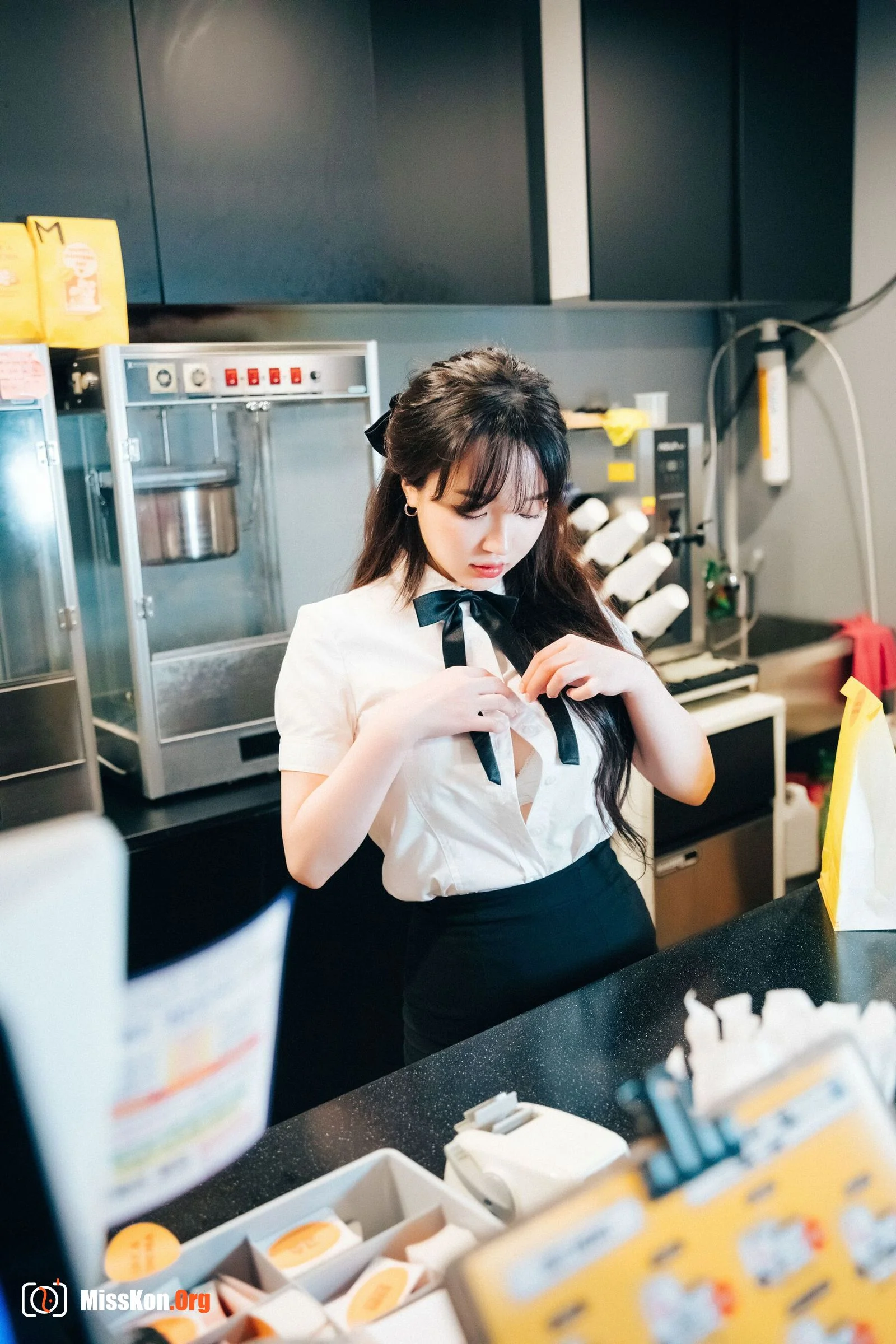 Yeeun (Son Ye-eun)《Ticket Girl》 - Photo 11
