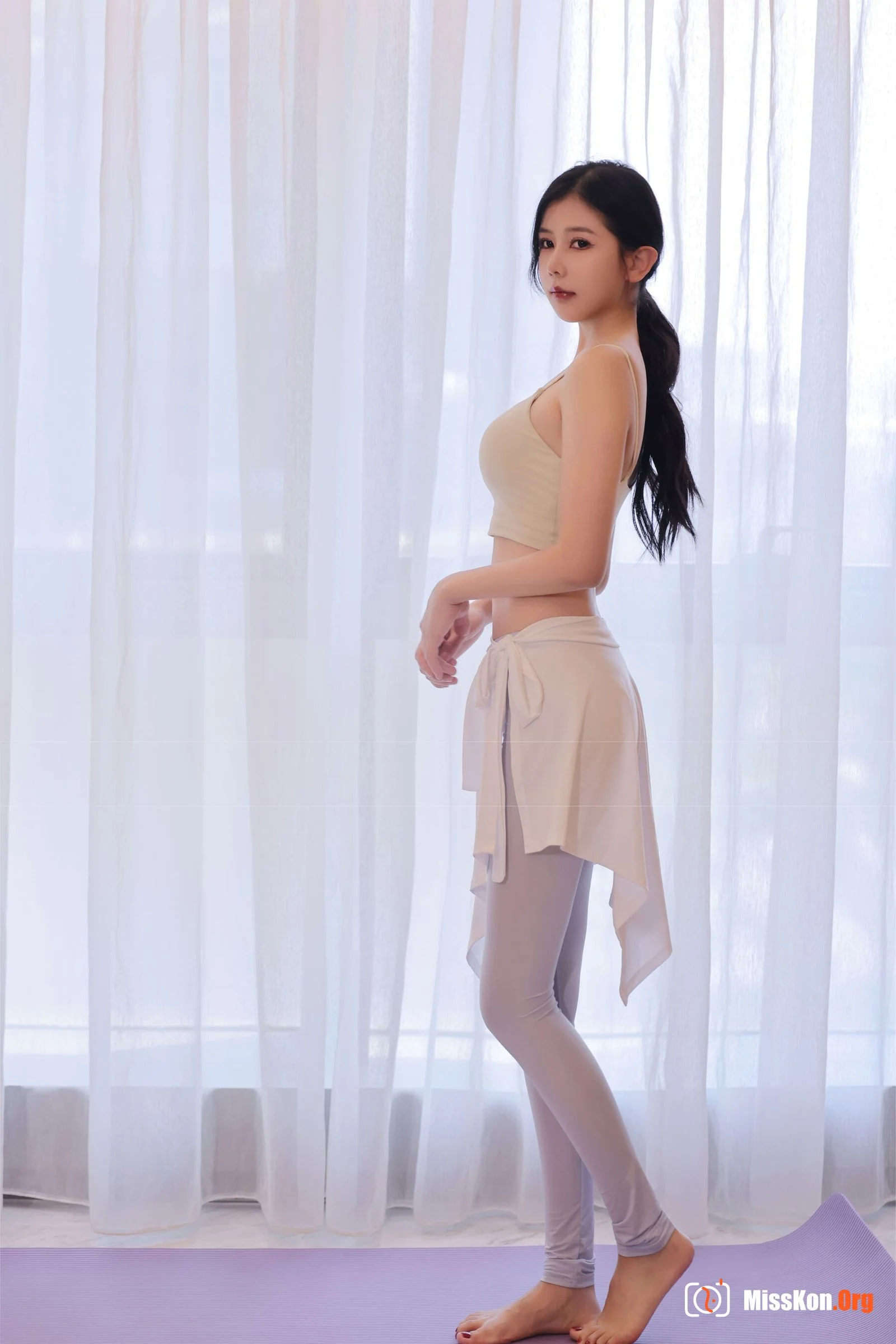 Yin Tiantian: Yoga teacher - Photo 7