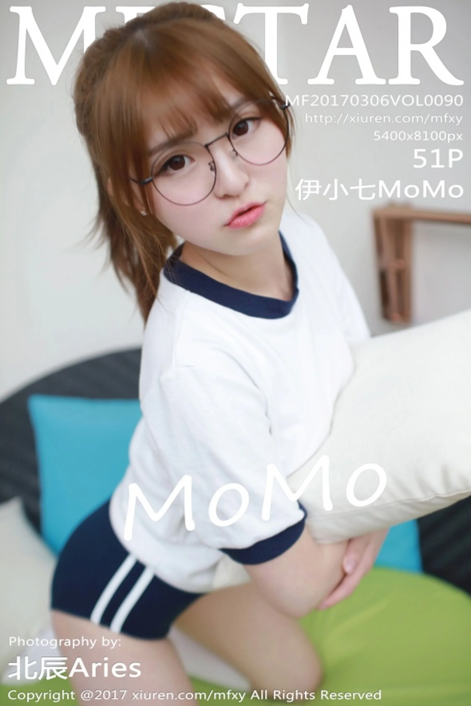 伊小七MoMo
