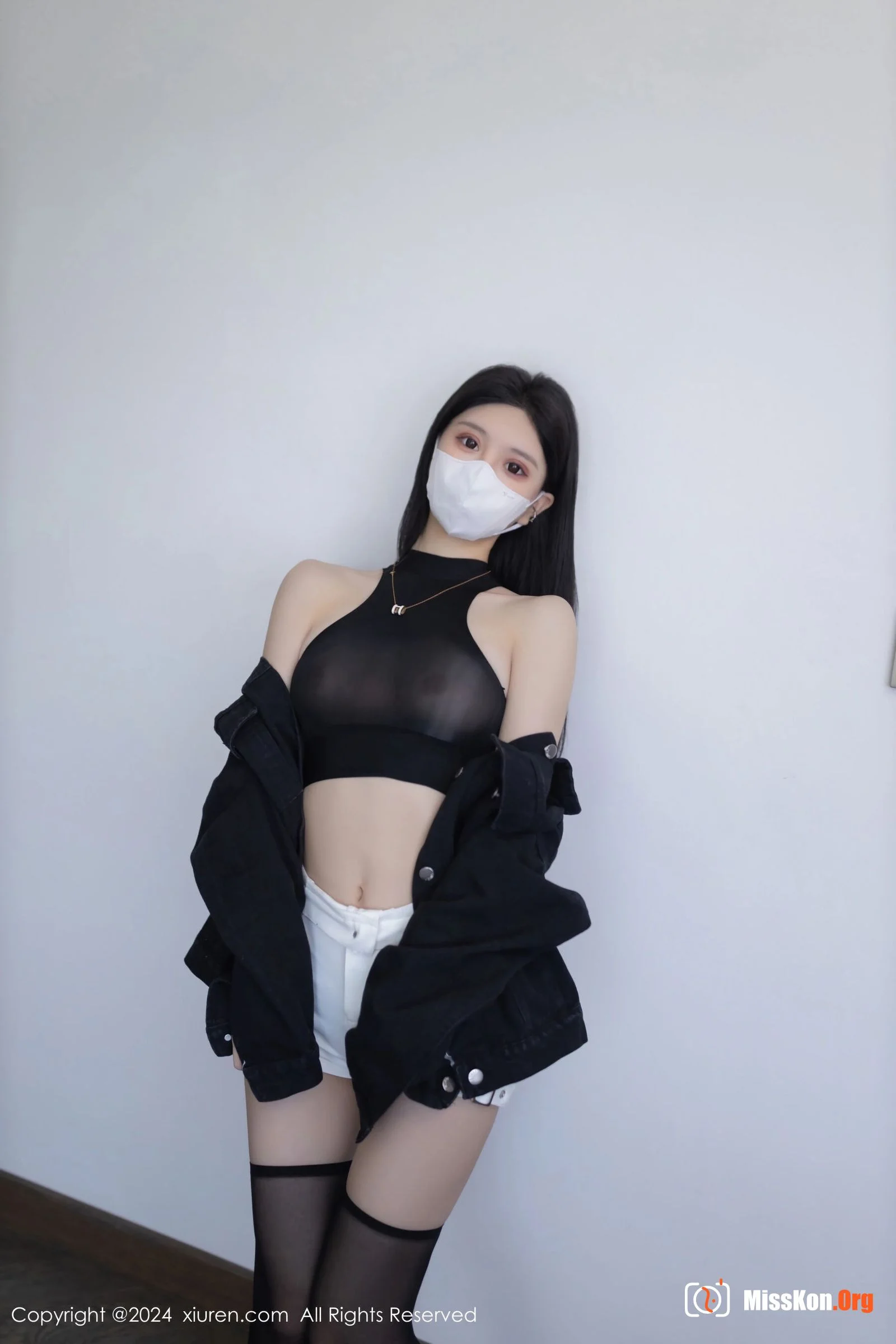 Young - Photo 13