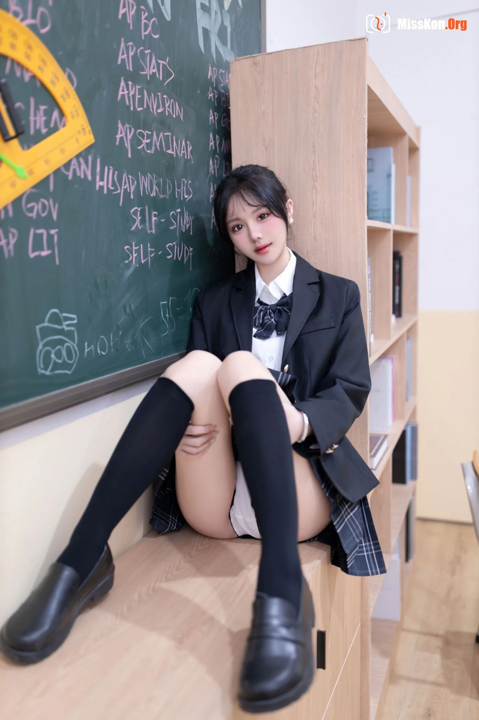 Youyou "Private Purchase Leaked" - Photo 3