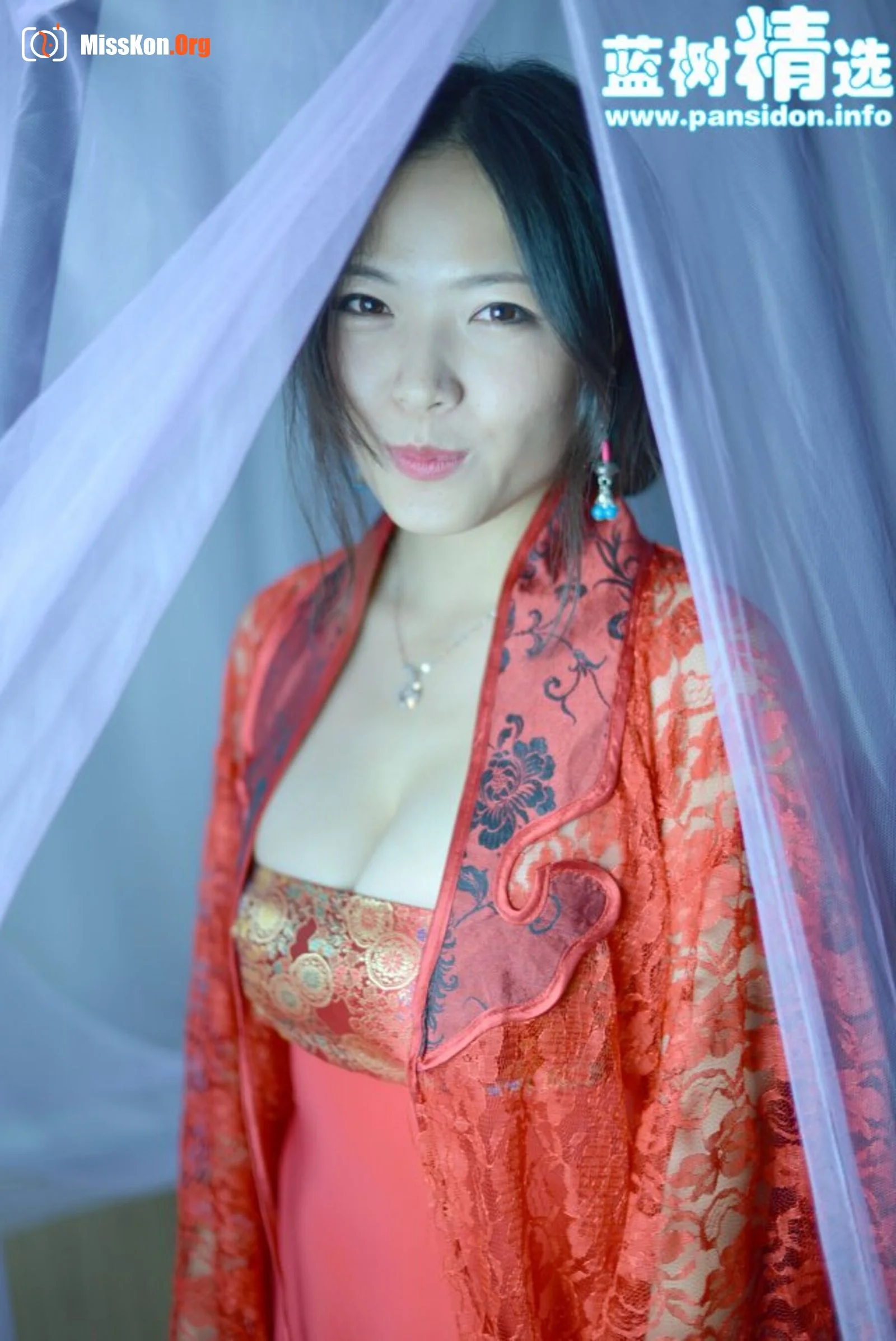 Yu Han - Photo 20