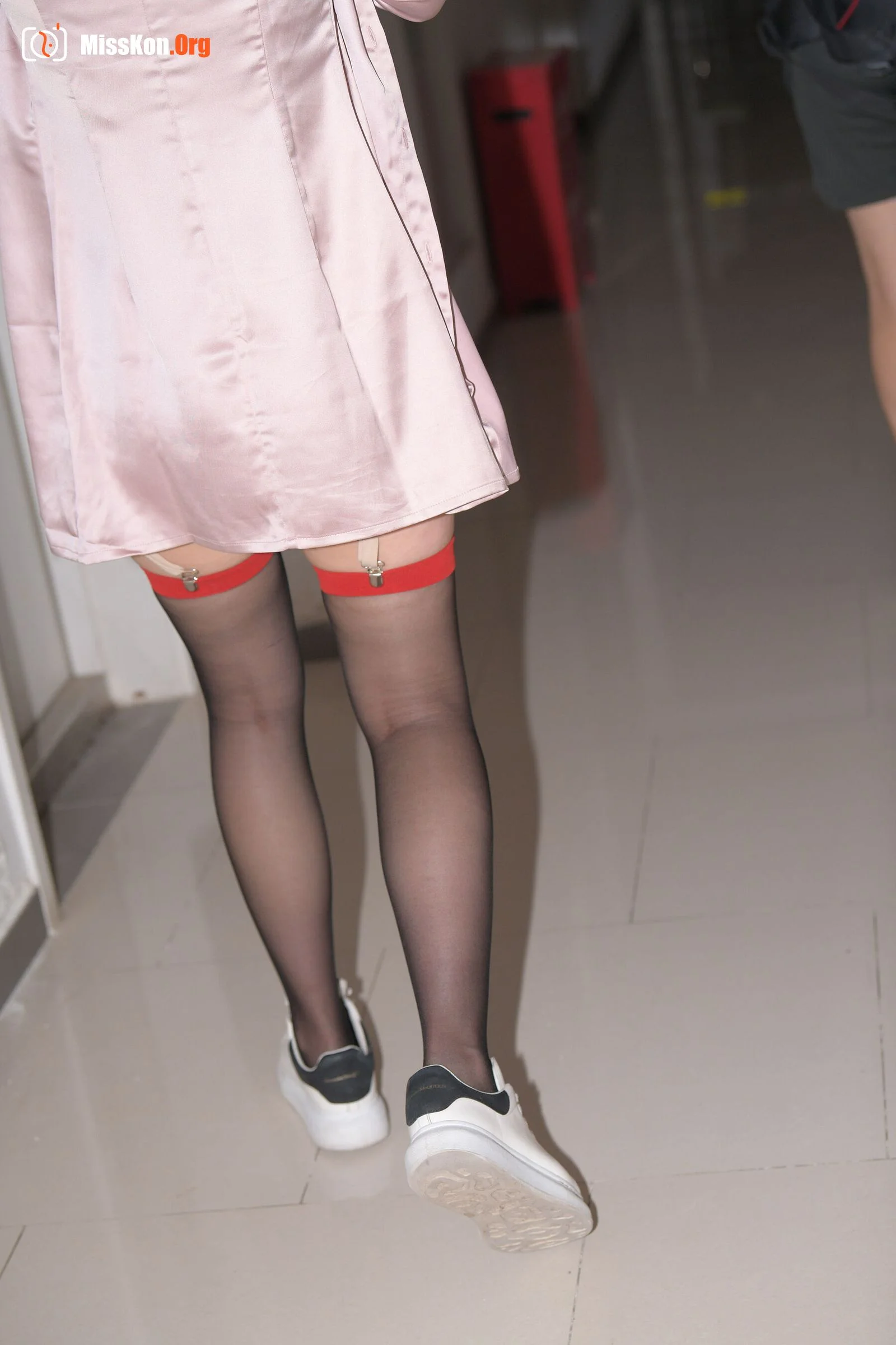 Yu Qi (Magic Mirror Street Photography: The Beginning) - Photo 2