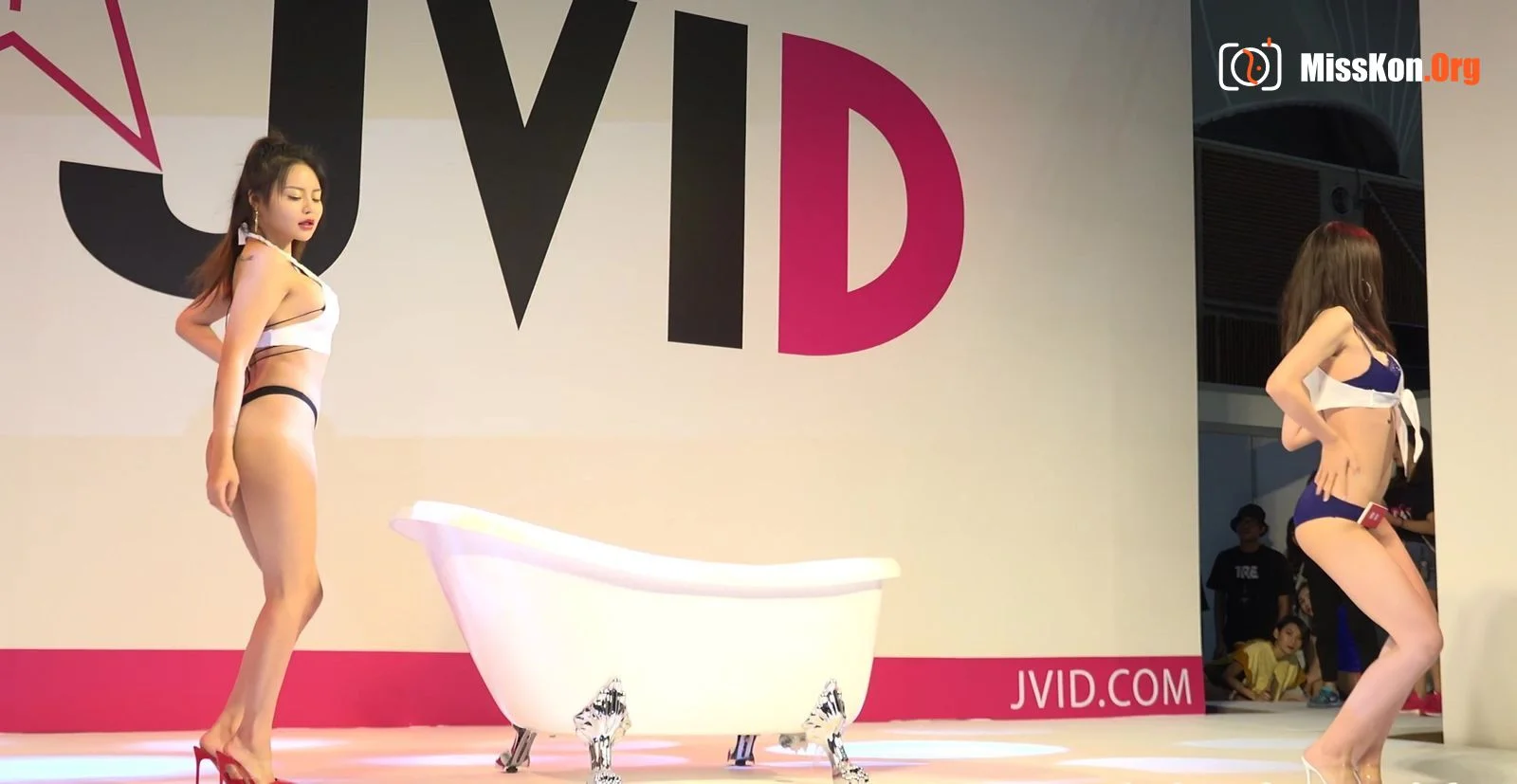 Yumo & Ruixi 2018 TRE Taiwan Adult Exhibition T stage bubble bath hot dance - Photo 15