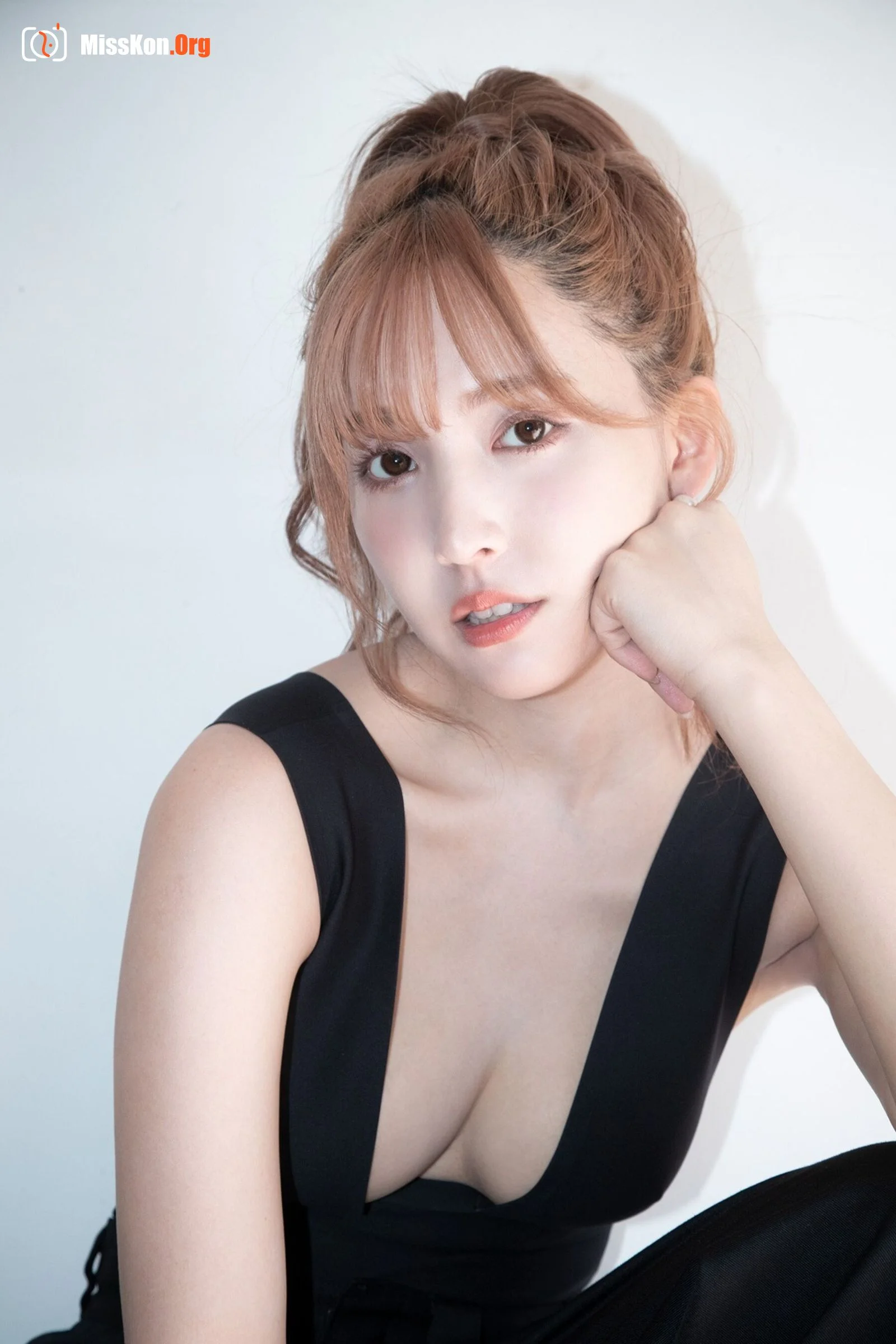 Yuya Mikami "Stylish and cute nude" - Photo 14