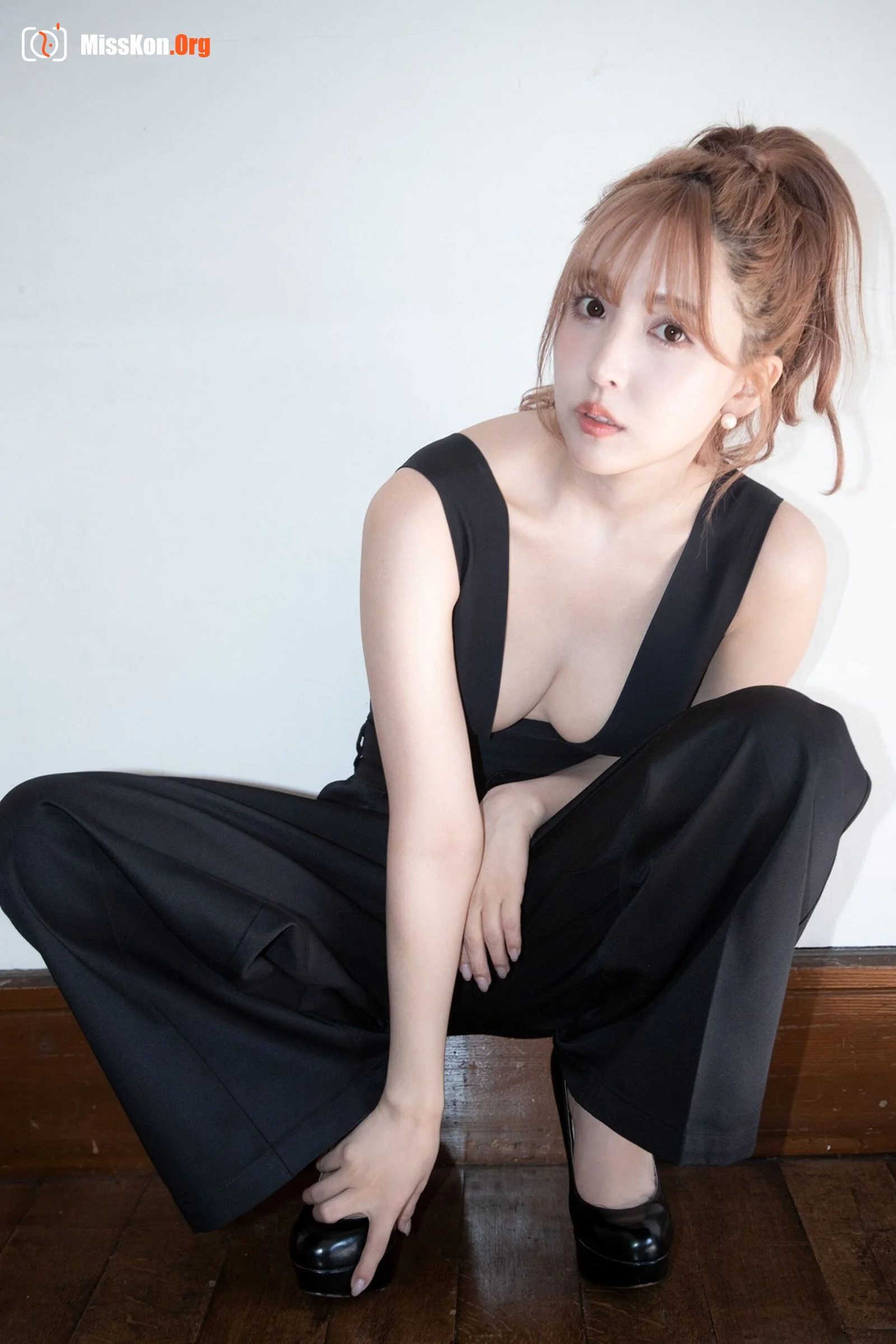 Yuya Mikami "Stylish and cute nude" - Photo 3