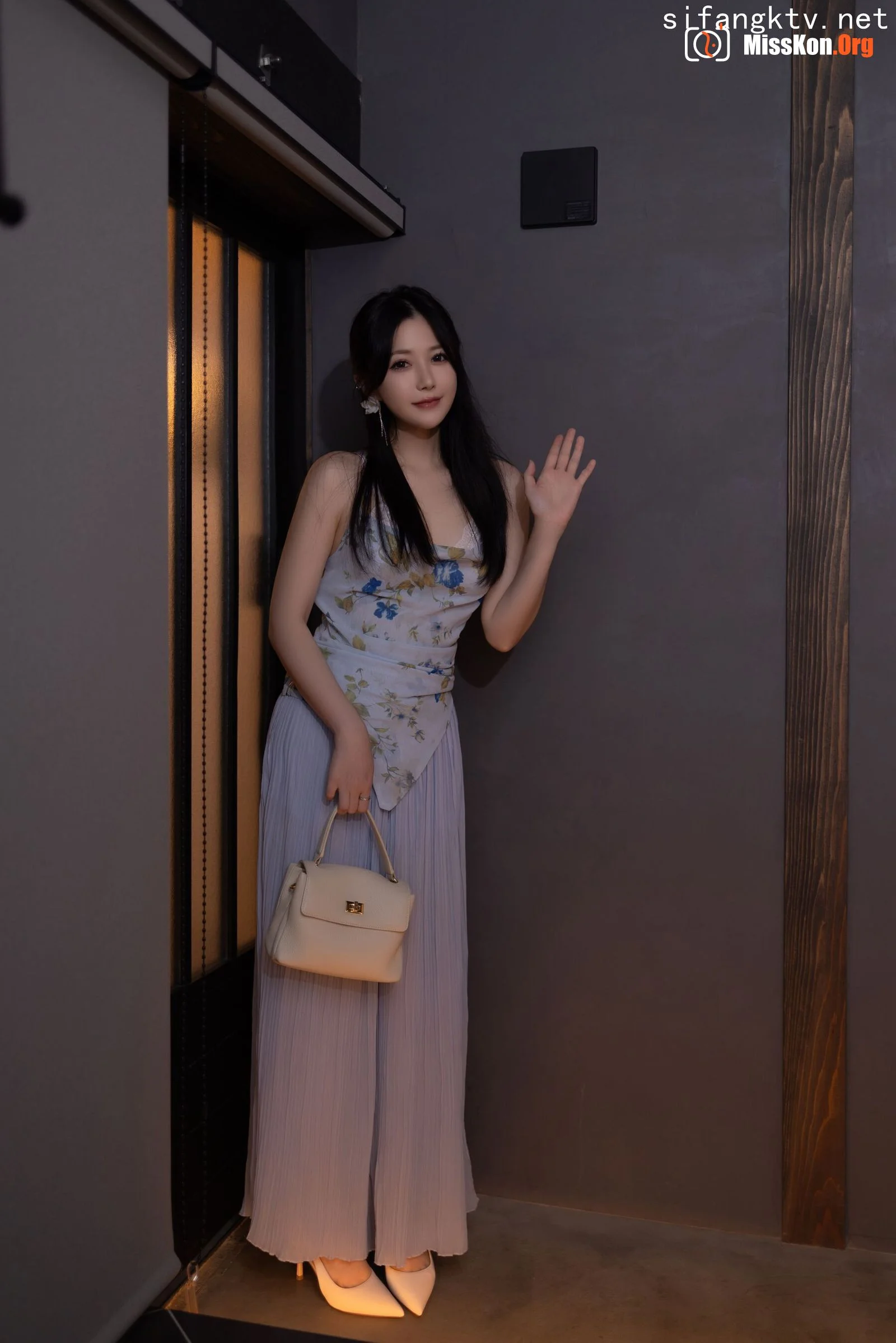 Yuzijiang Fish: Her body scent - Photo 3