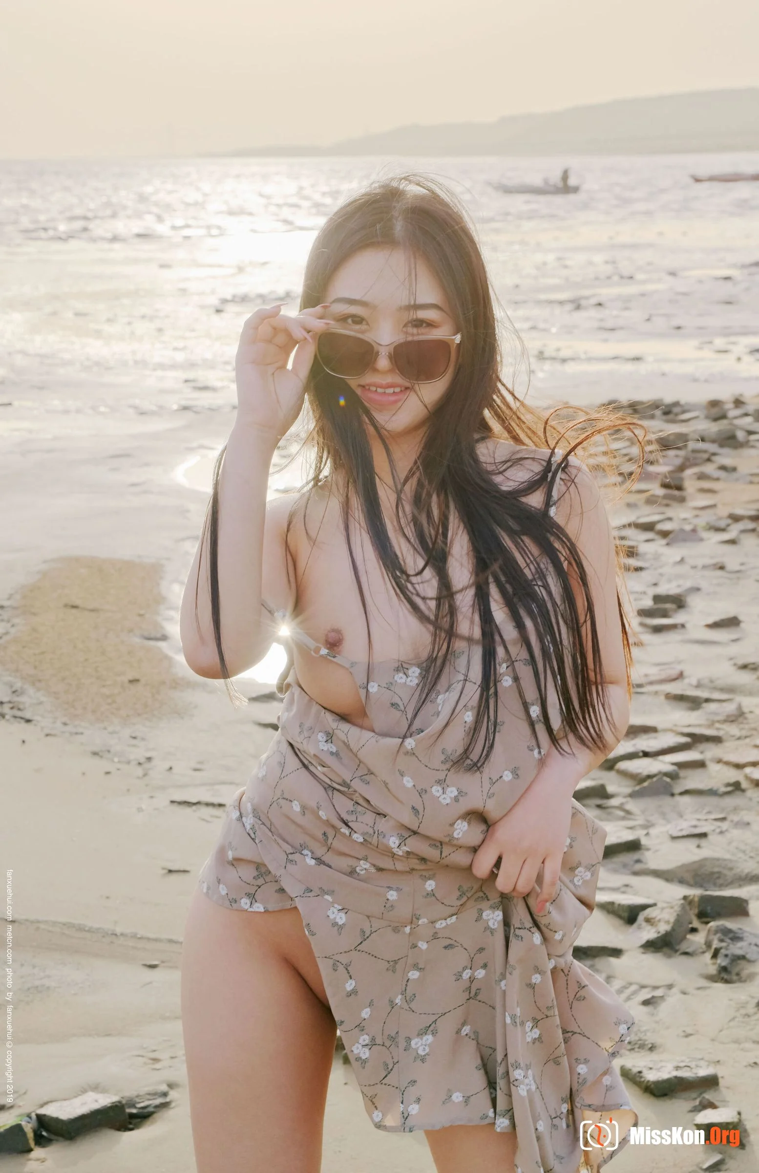 Zeng Pingyuan: Girl by the water 1 (2019-05-26) - Photo 17