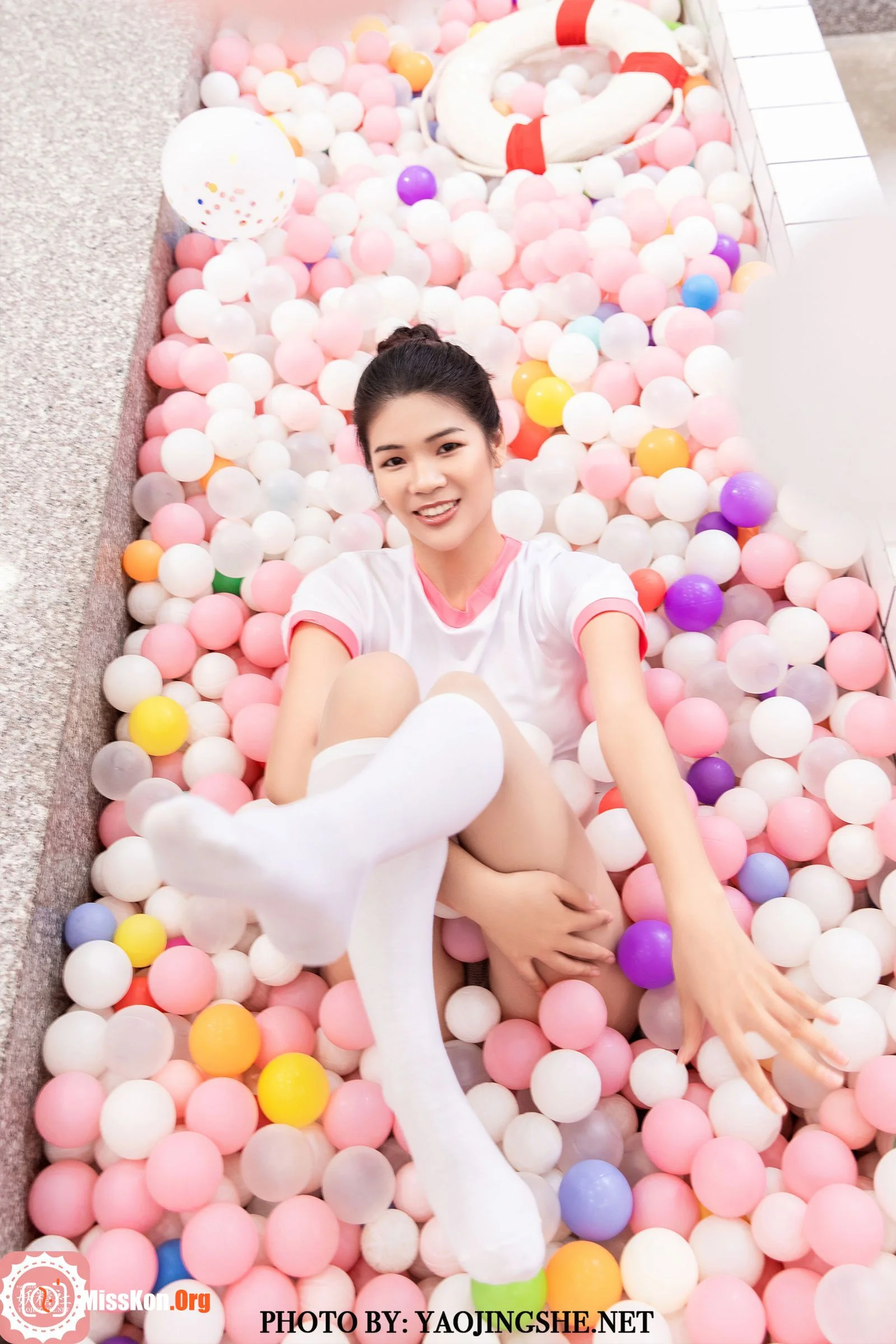 Zhenzhen's "Ball Bathroom" (V2007) - Photo 20