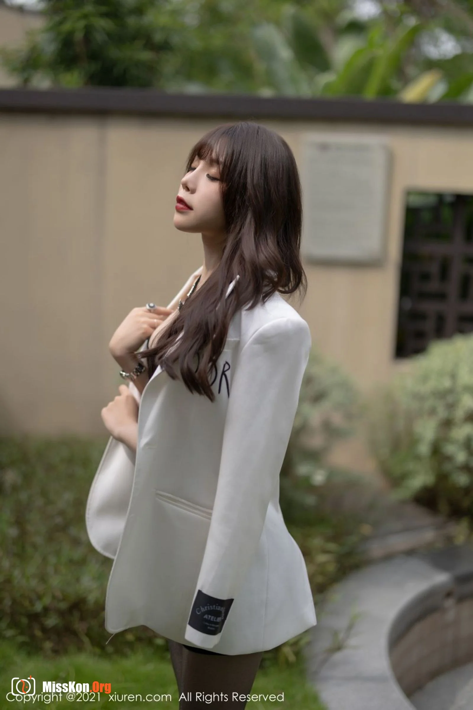 Zhizhi Booty - Photo 2