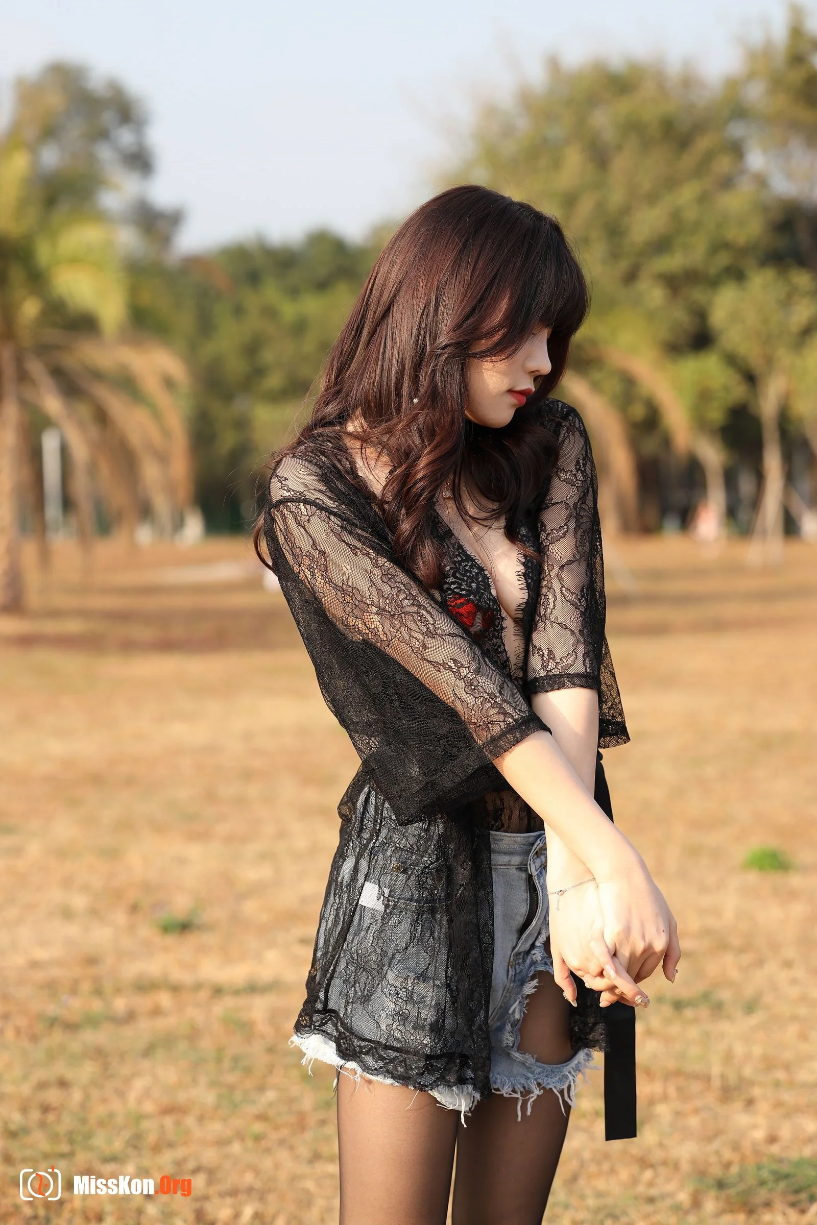 Zhizhi Booty: Black lace (Magic Mirror Street Photography) - Photo 14