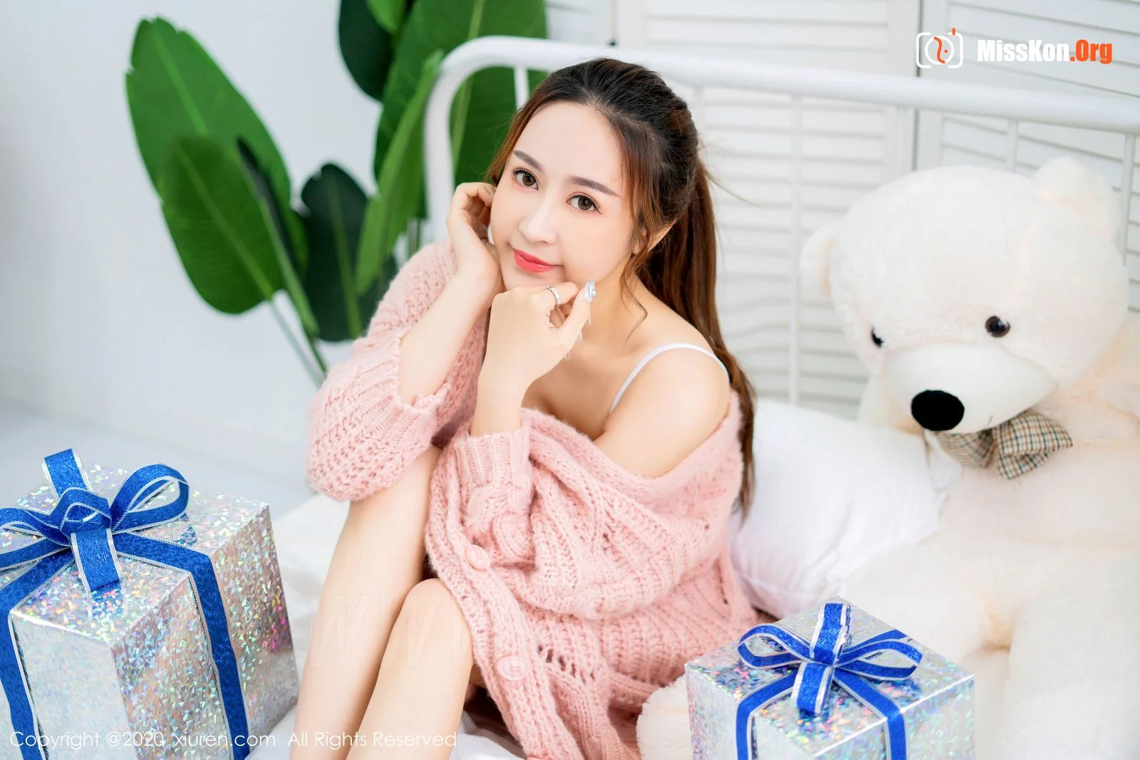 Zhou Jingkong - Photo 9