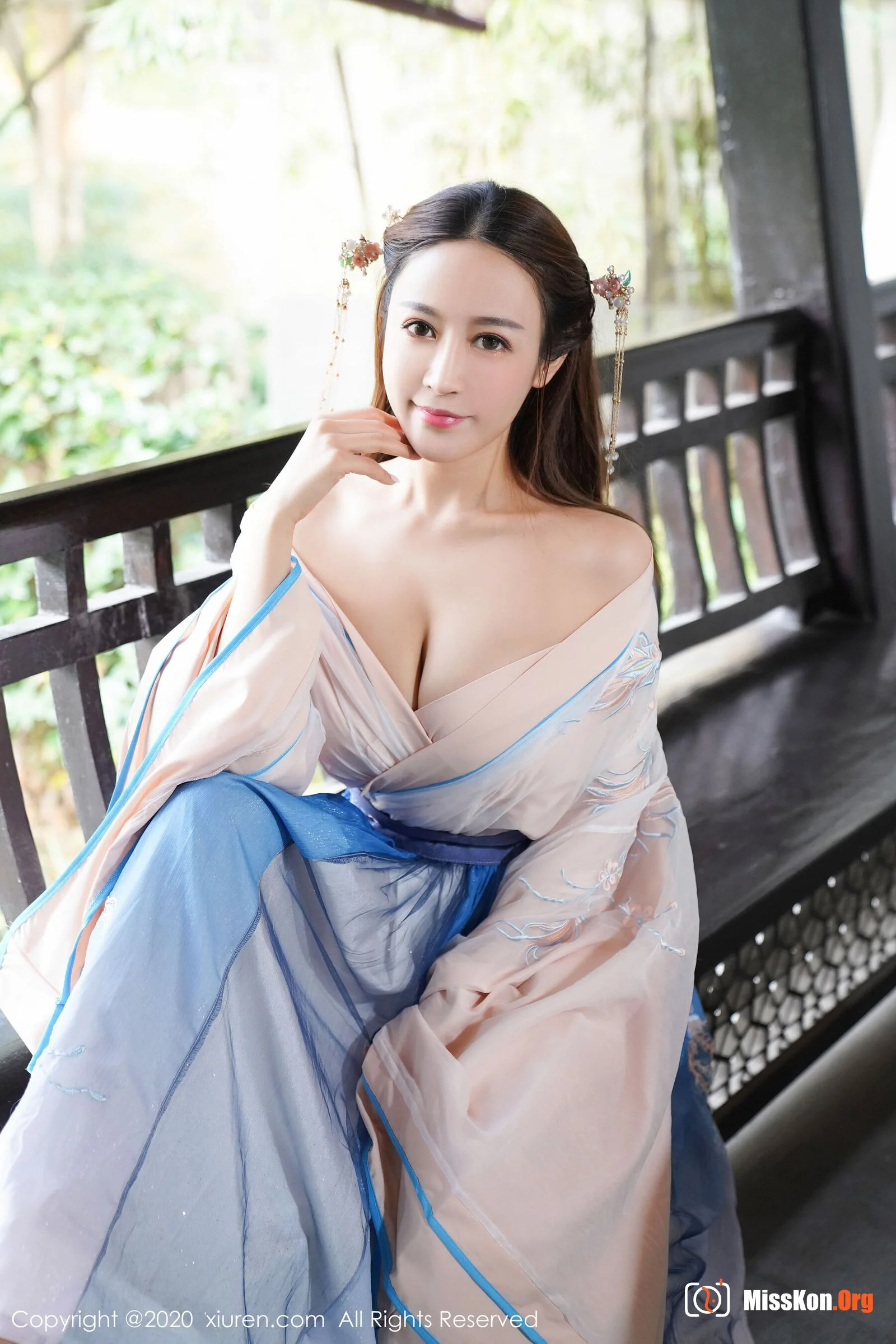 Zhou Jingkong - Photo 14