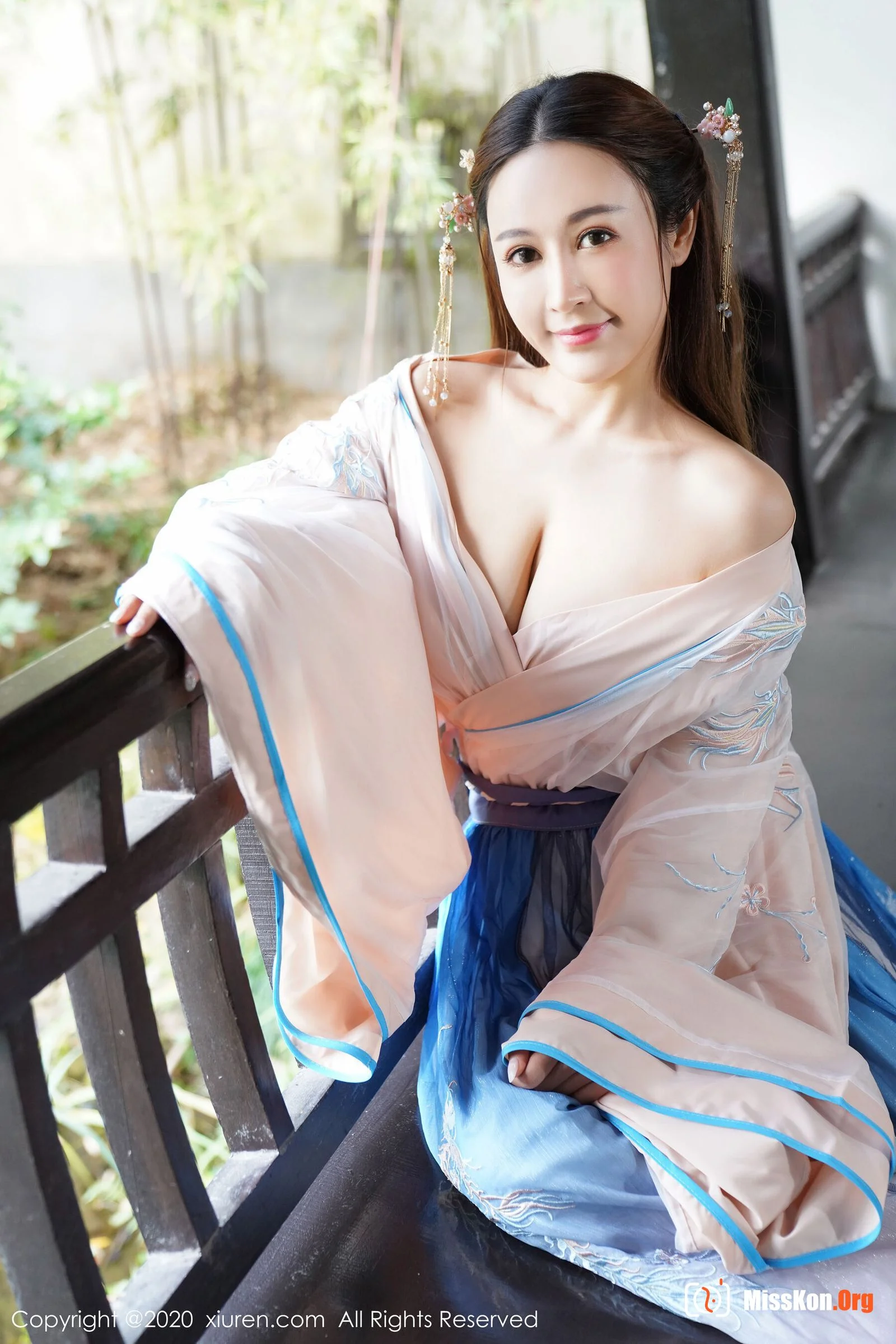 Zhou Jingkong - Photo 17