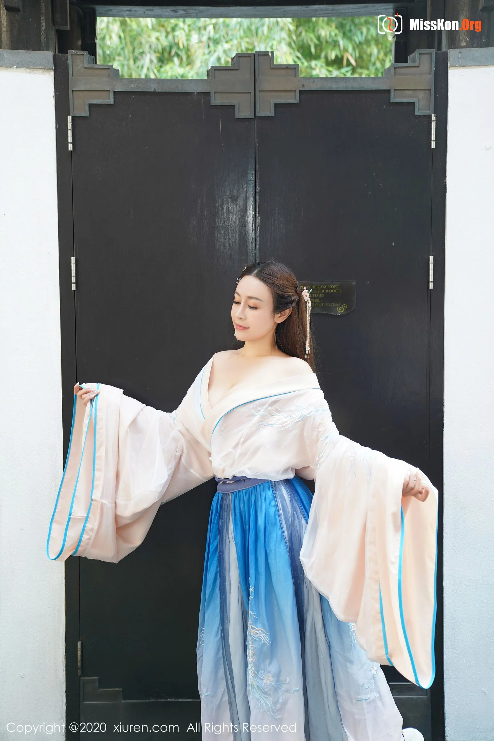 Zhou Jingkong - Photo 20