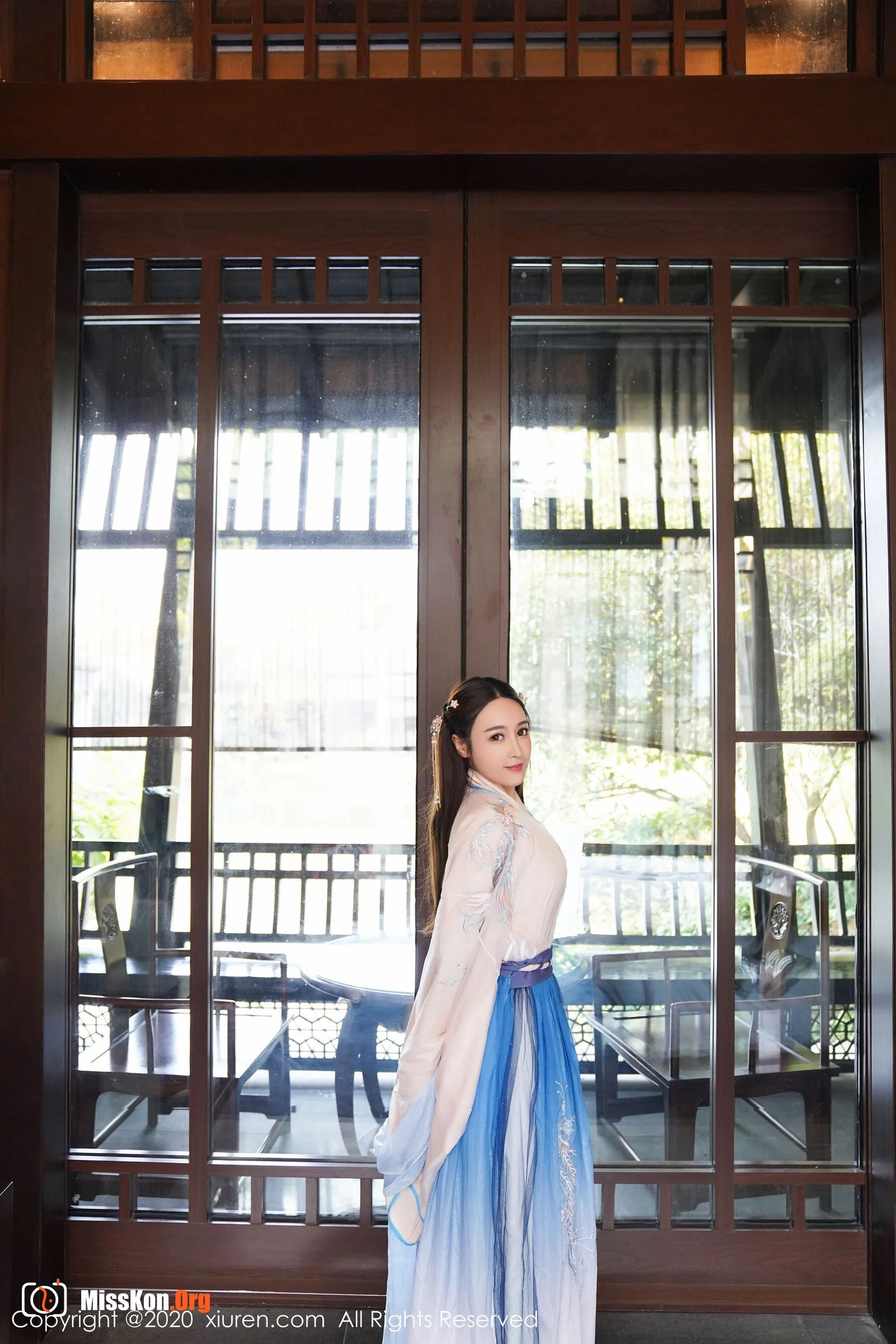 Zhou Jingkong - Photo 5