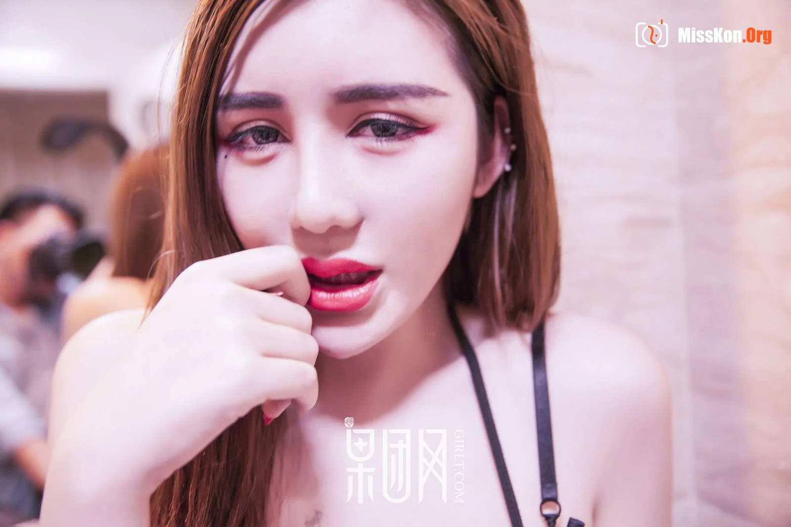 Zhou Xiaowei - Photo 37