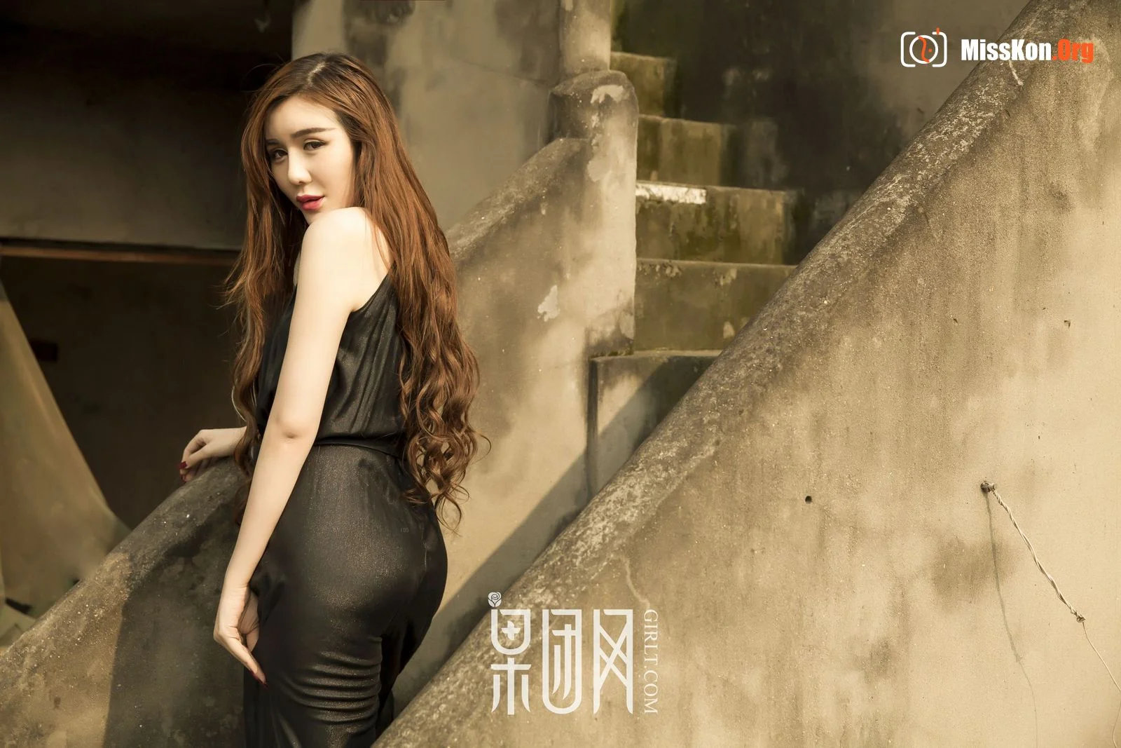 Zhou Xiaowei - Photo 8