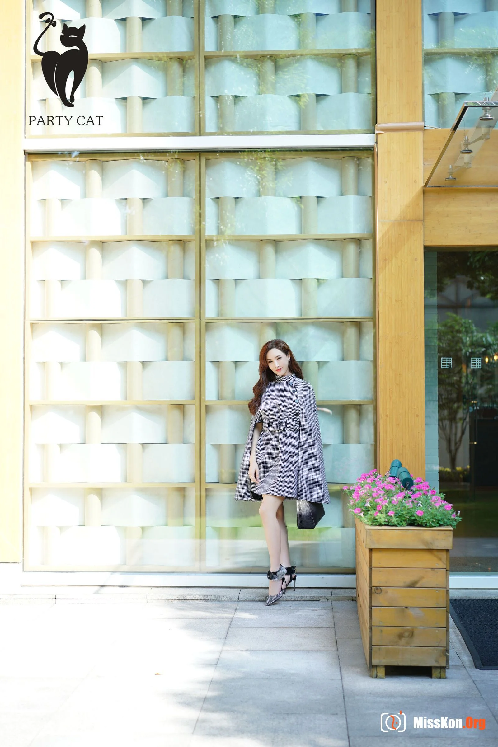 Zhou Yanxi - Photo 2