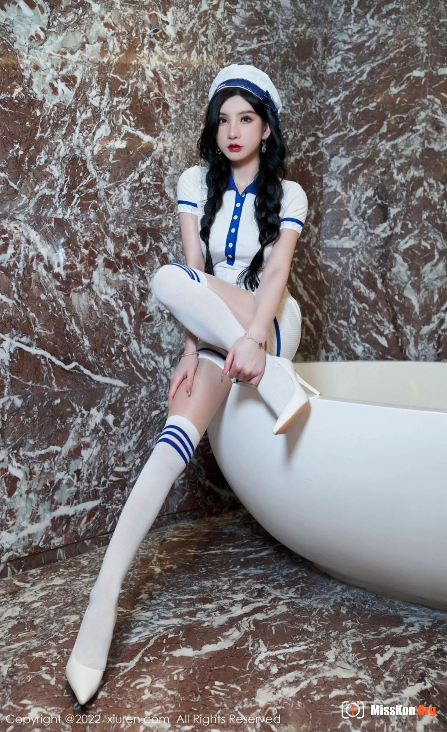 Zhou Yuxi - Photo 2